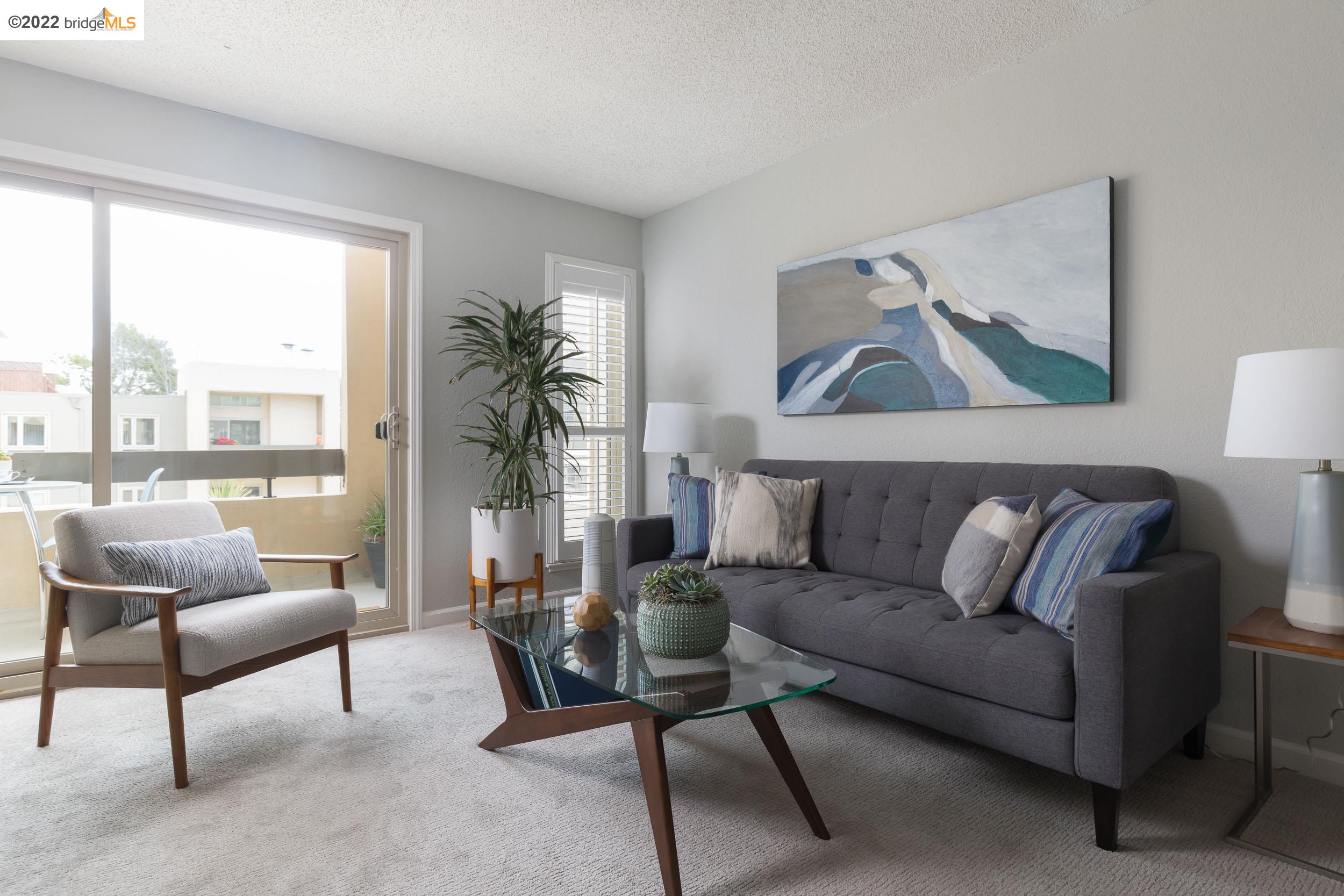 Detail Gallery Image 1 of 1 For 466 Crescent Street #210,  Oakland,  CA 94610 - 1 Beds | 1 Baths