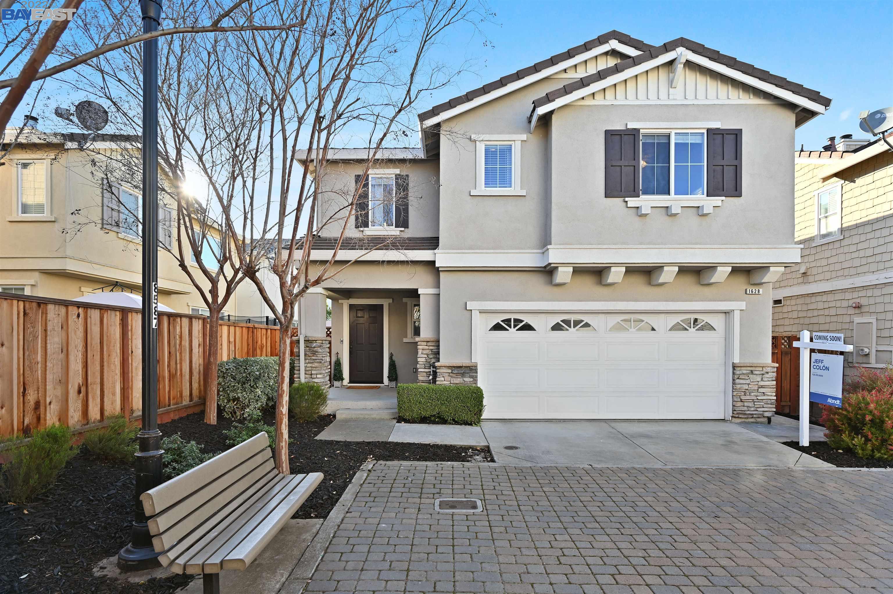 Detail Gallery Image 1 of 1 For 1628 Summerhouse Cmn, Livermore,  CA 94551 - 4 Beds | 2/1 Baths