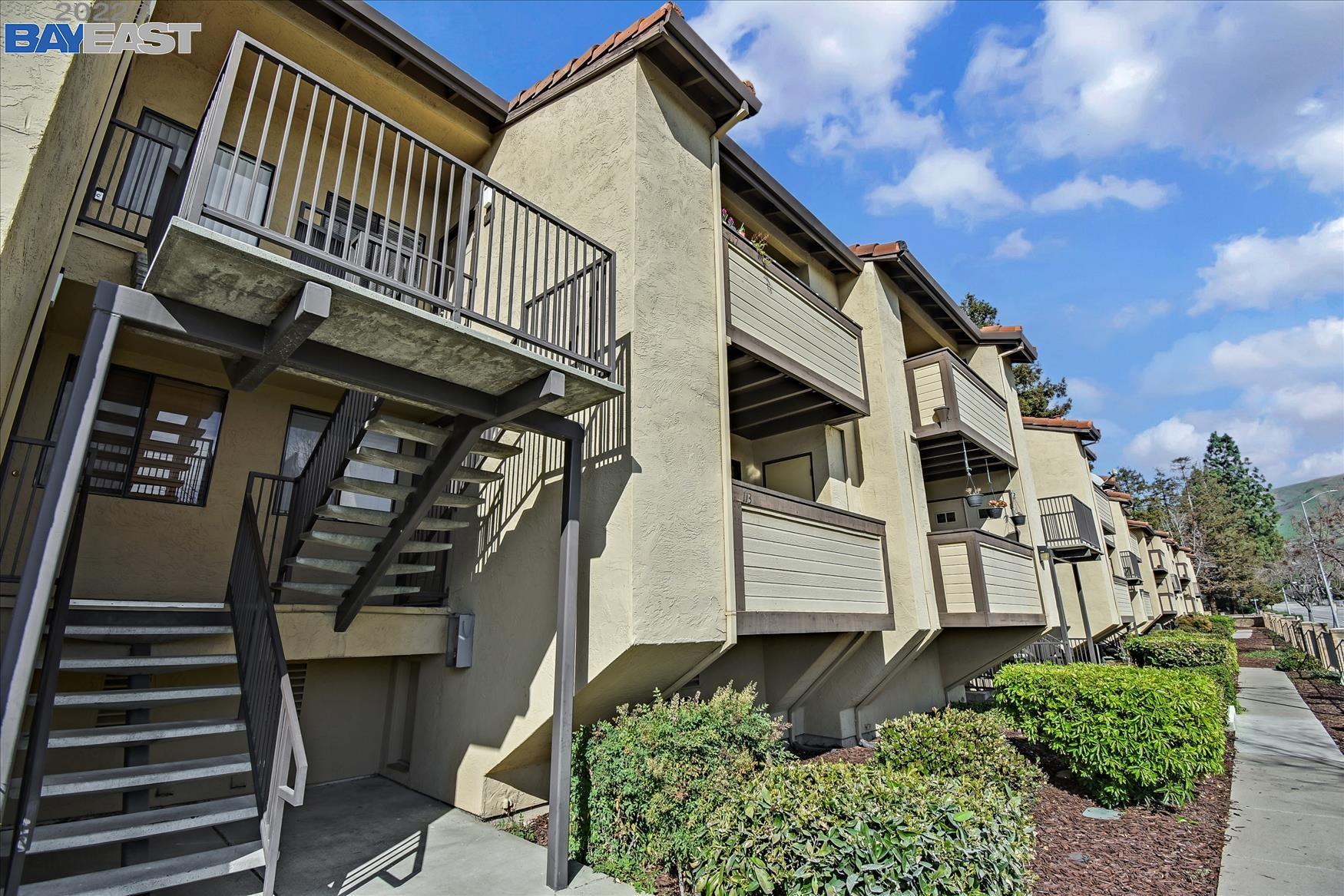 Detail Gallery Image 1 of 1 For 113 Shaniko Cmn #27,  Fremont,  CA 94539 - 2 Beds | 2 Baths