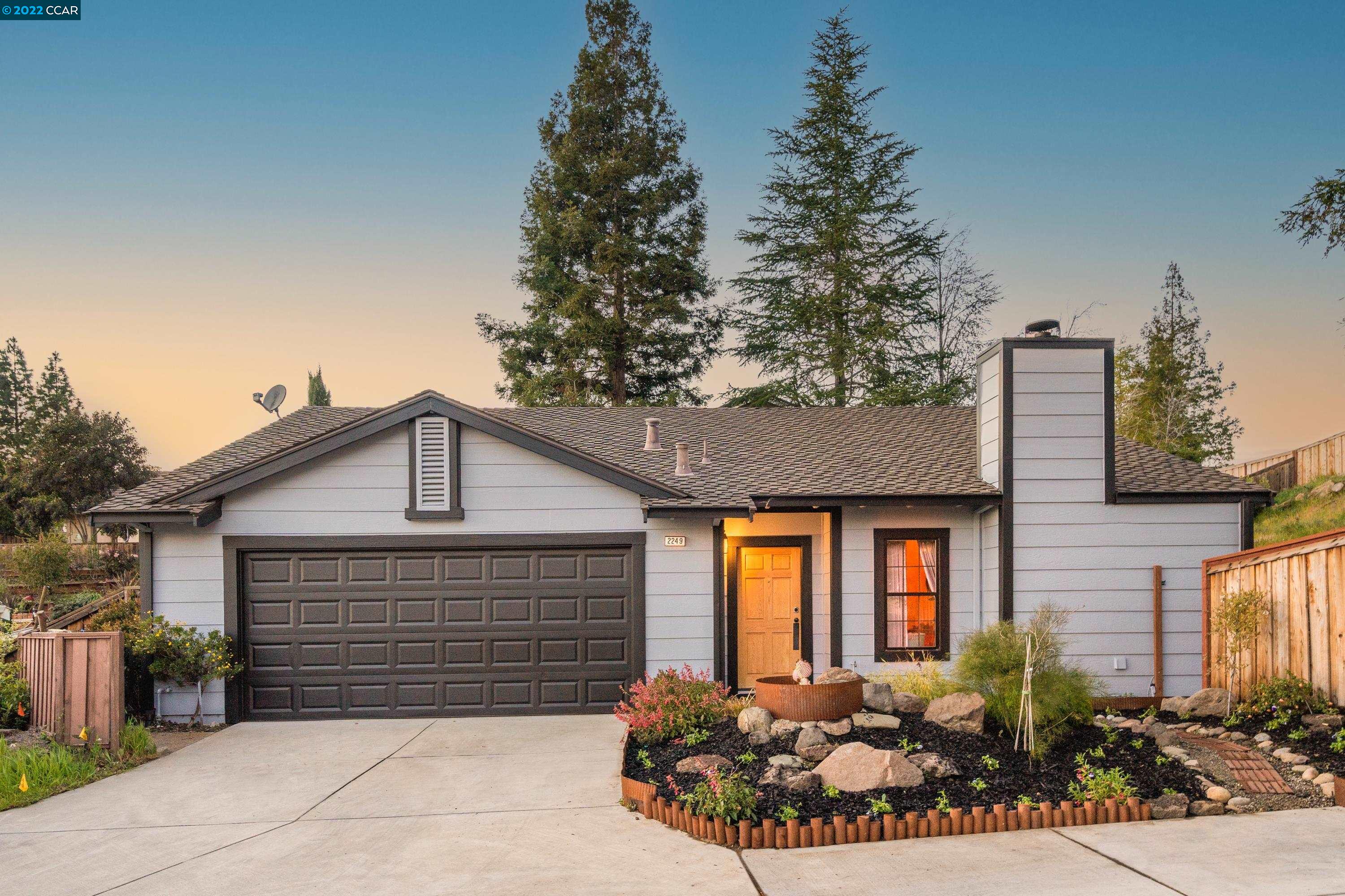 Photo of 2249 Southwest Ct in Martinez, CA