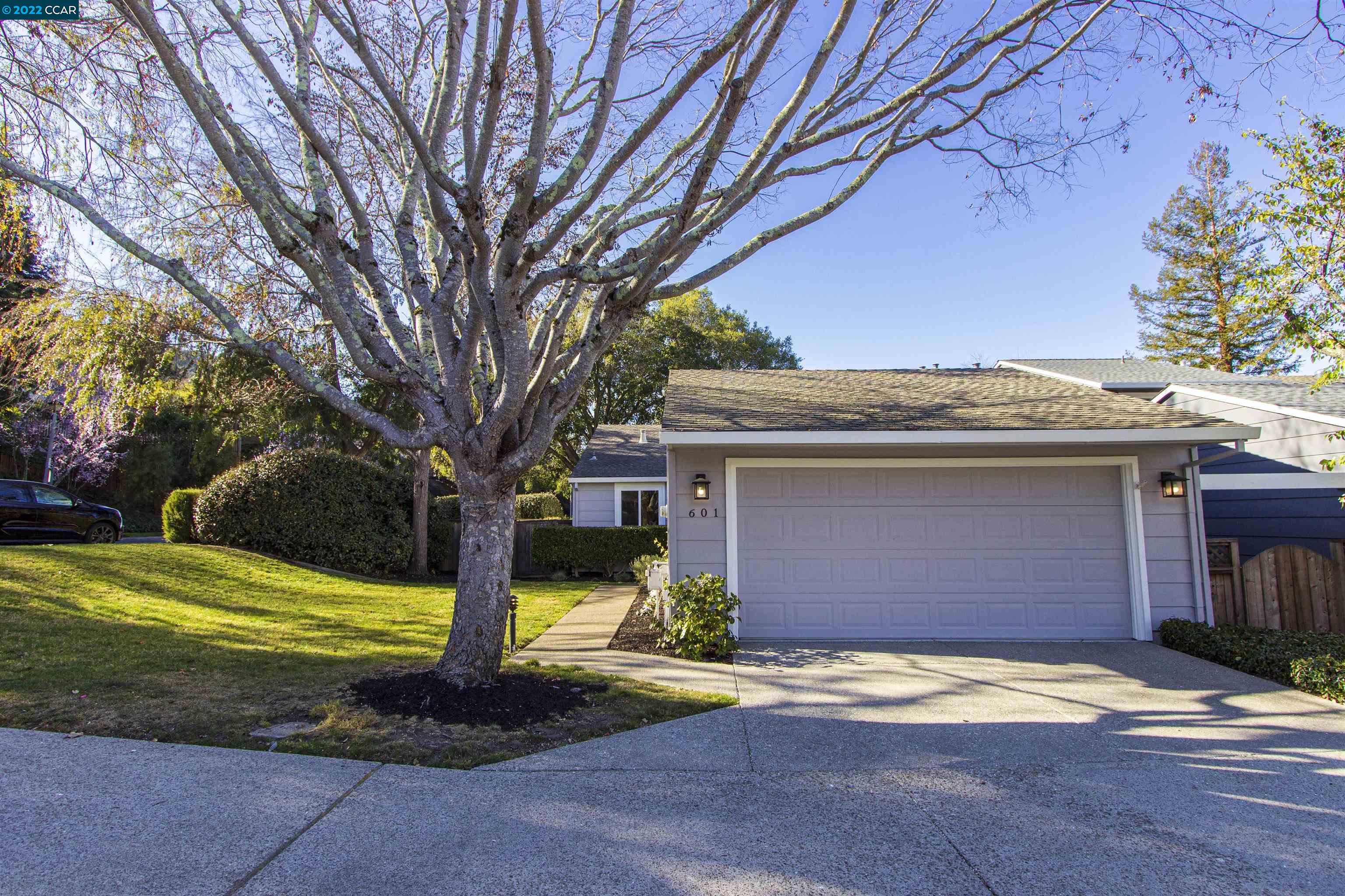 Photo of 601 Augusta in Moraga, CA