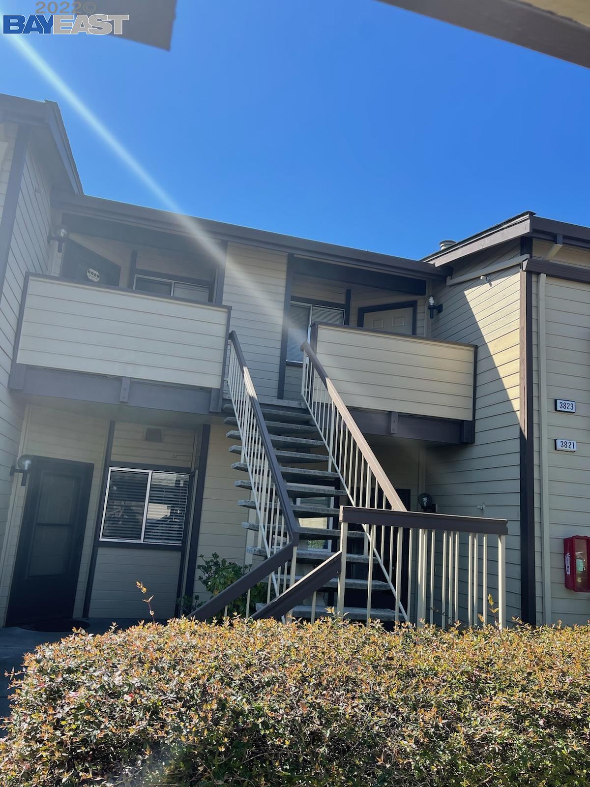 Photo of 3823 Yorkshire St in San Leandro, CA