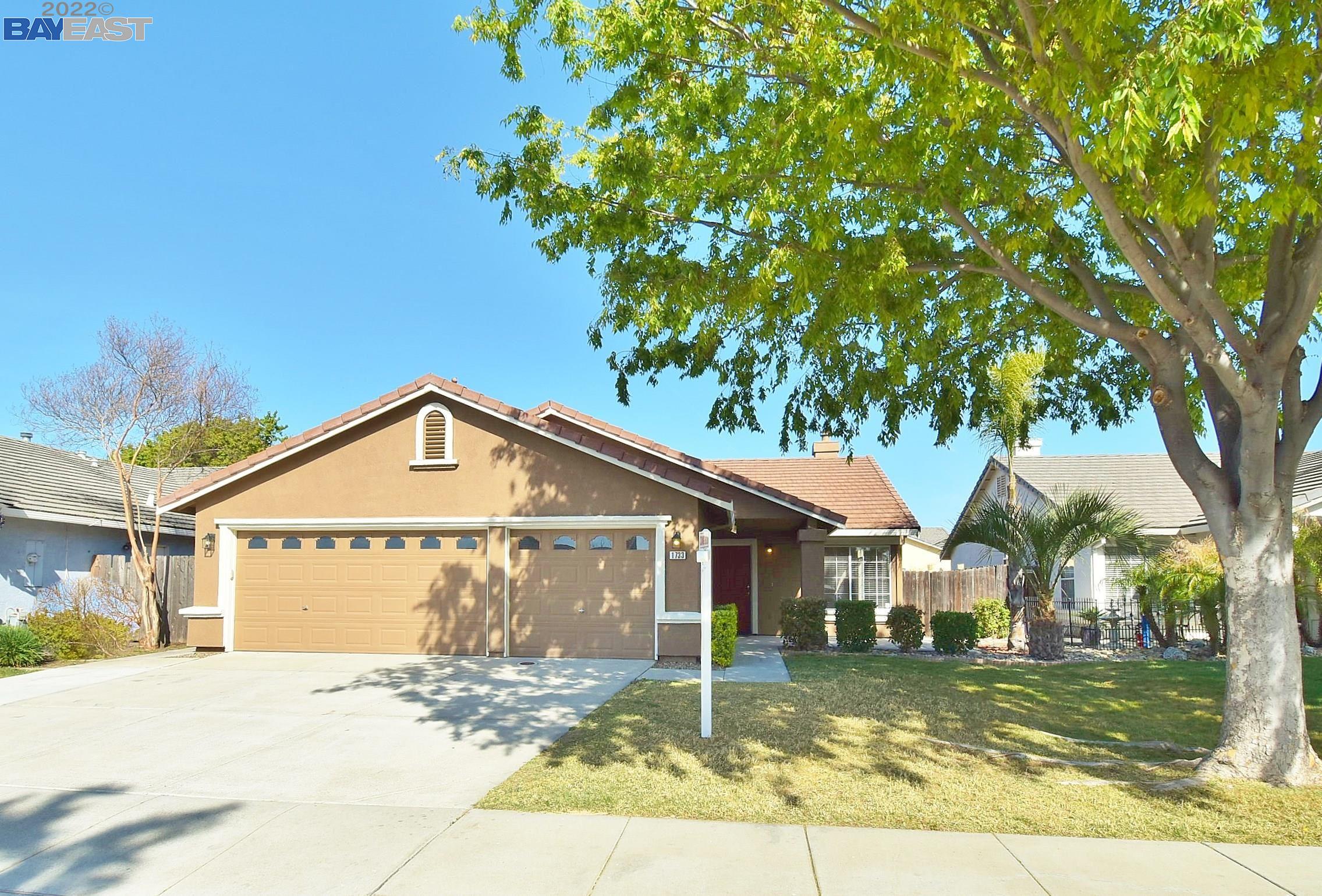 Photo of 1733 Ray Wise Ln in Tracy, CA