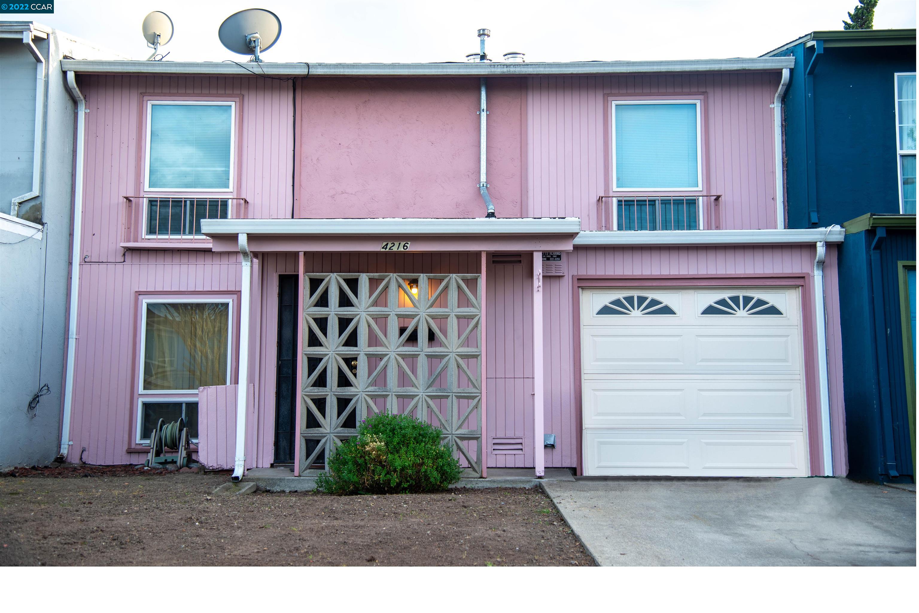 Photo of 4216 Overend Ave in Richmond, CA