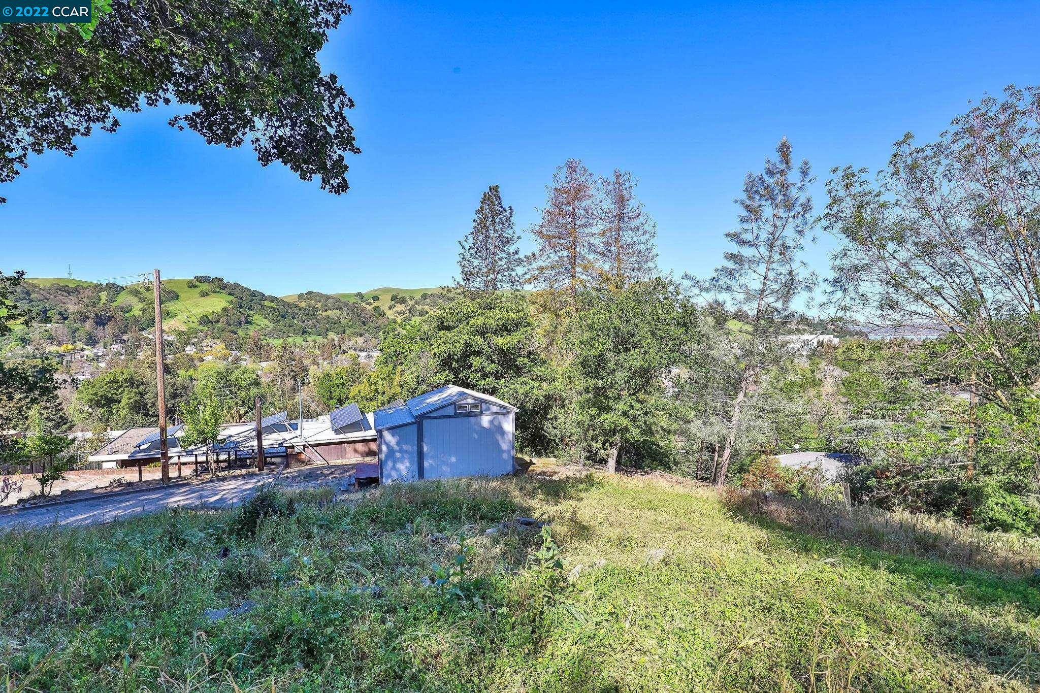 Photo of Vista Wy in Martinez, CA