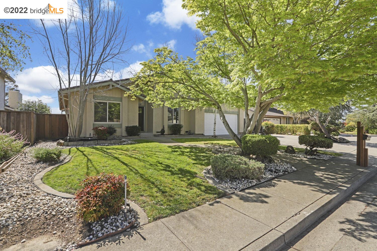 Detail Gallery Image 1 of 1 For 5479 Sontura Ct, Castro Valley,  CA 94552 - 3 Beds | 2 Baths