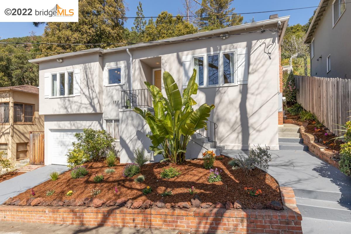 Detail Gallery Image 1 of 1 For 177 Marlow Dr, Oakland,  CA 94605 - 2 Beds | 1 Baths