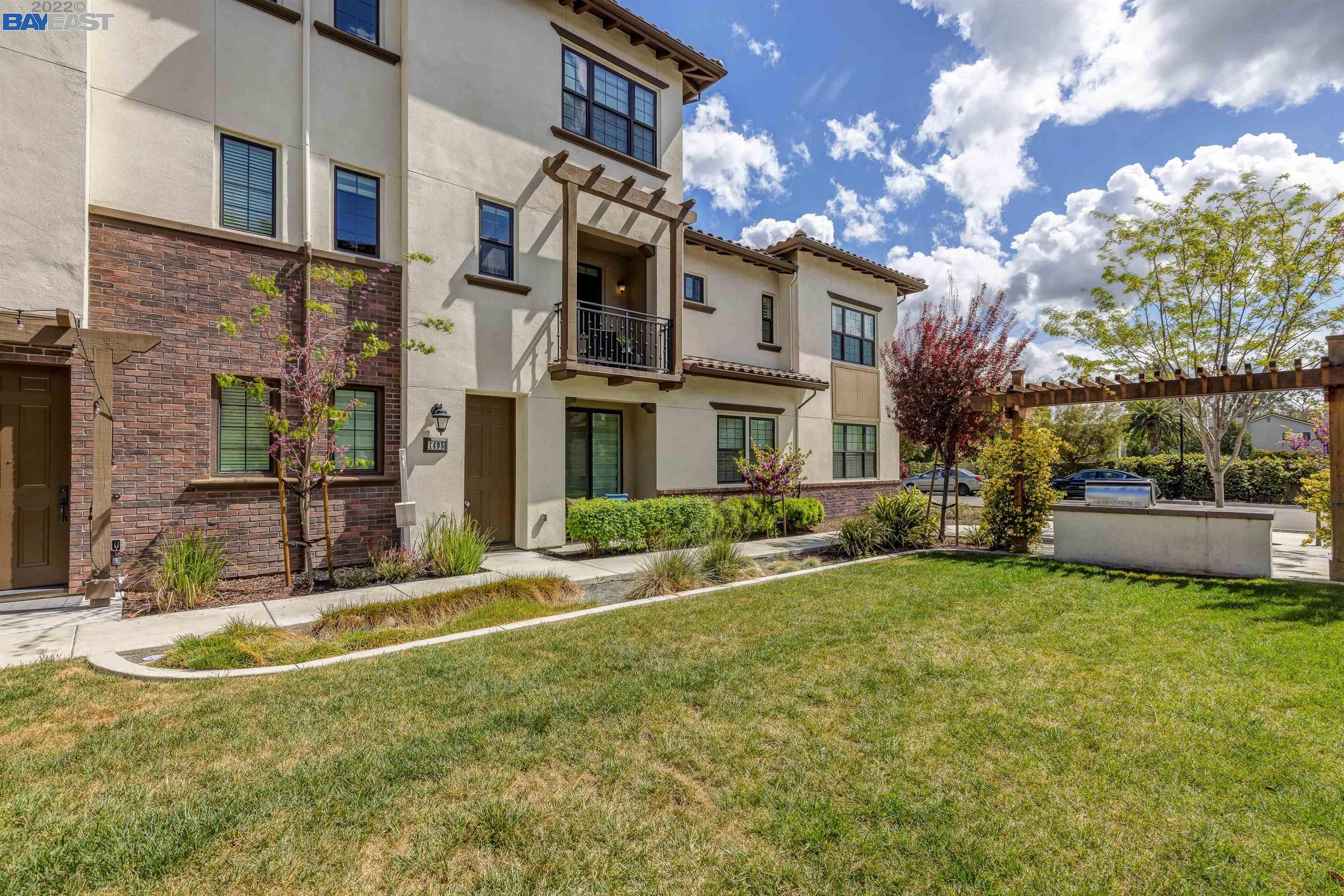 Detail Gallery Image 1 of 1 For 1495 Purisima Ter, Pleasanton,  CA 94588-8618 - 4 Beds | 3/1 Baths