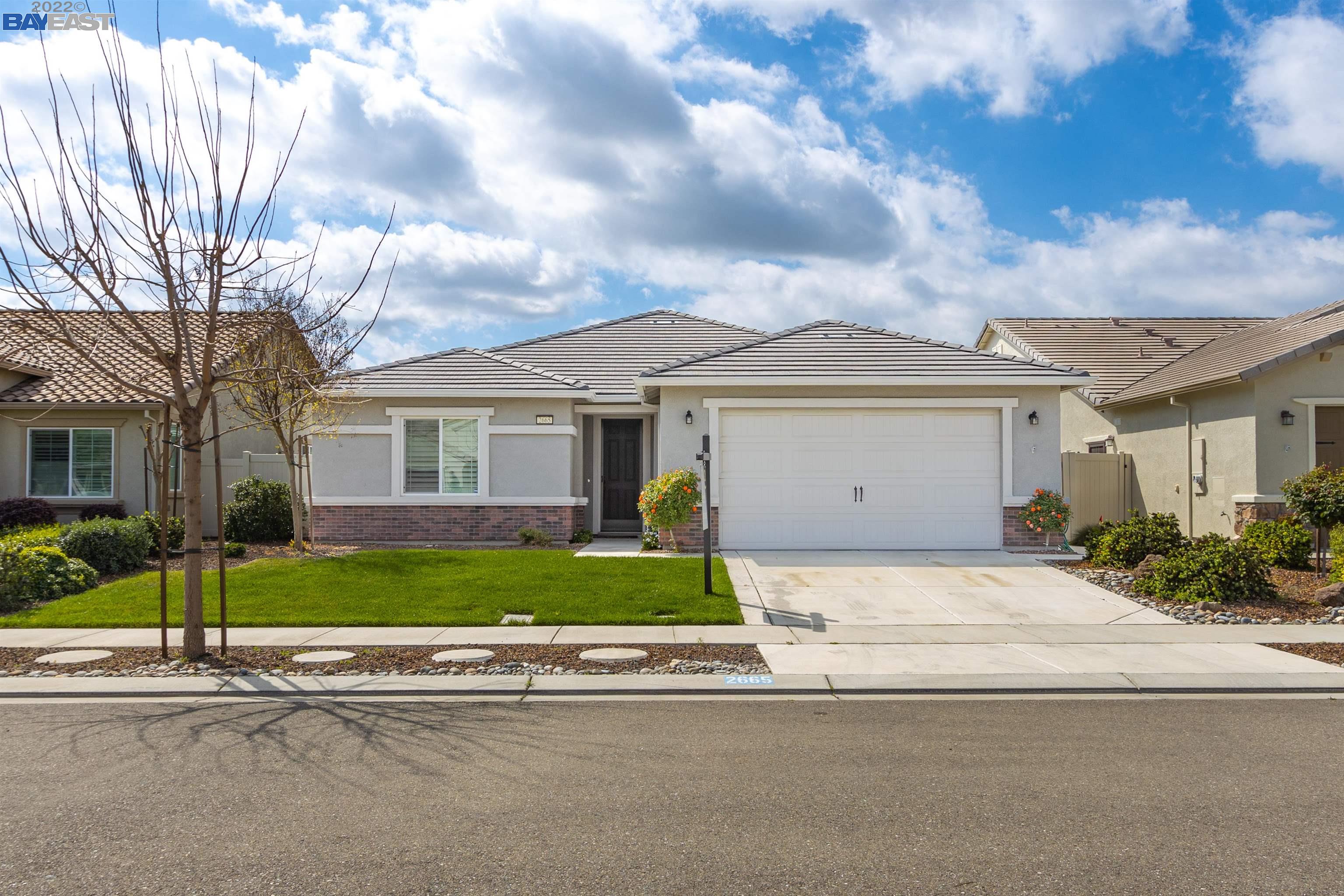 Detail Gallery Image 1 of 1 For 2665 Roseberry Ave, Manteca,  CA 95336 - 3 Beds | 2 Baths