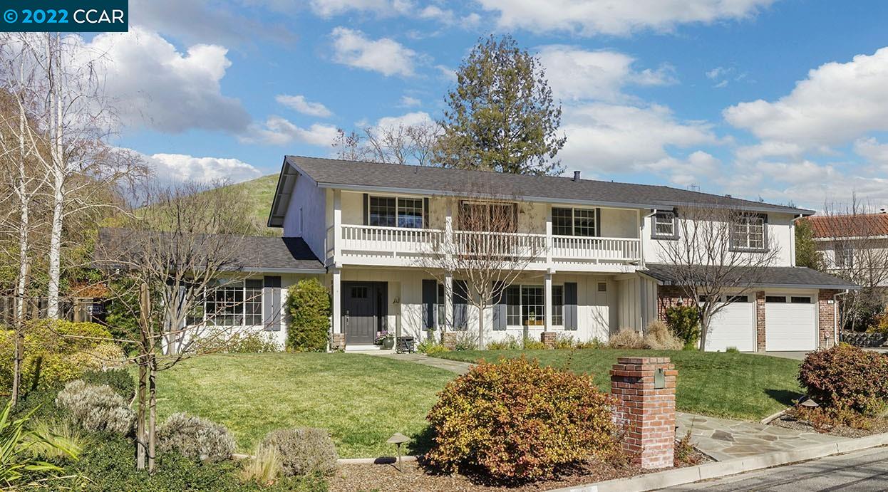 Photo of 9 Tia Pl in Moraga, CA