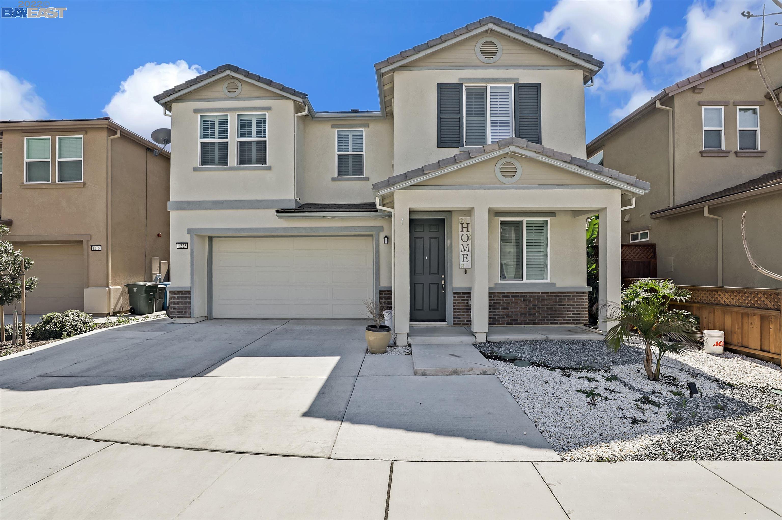 Detail Gallery Image 1 of 1 For 1225 Marille Ln, Hollister,  CA 95023 - 3 Beds | 2/1 Baths