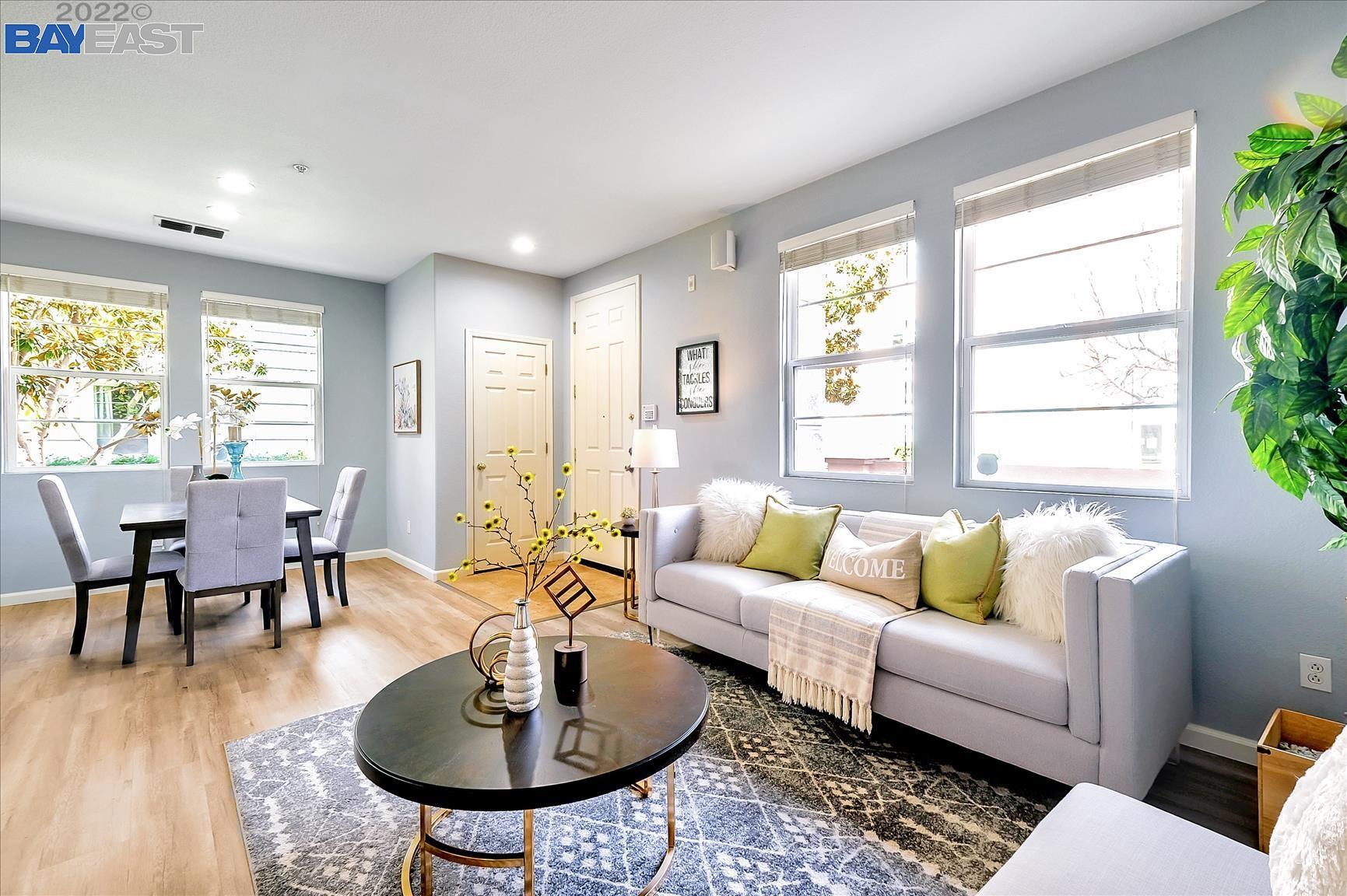 Detail Gallery Image 1 of 1 For 740 City Walk Pl #1,  Hayward,  CA 94541 - 3 Beds | 2/1 Baths