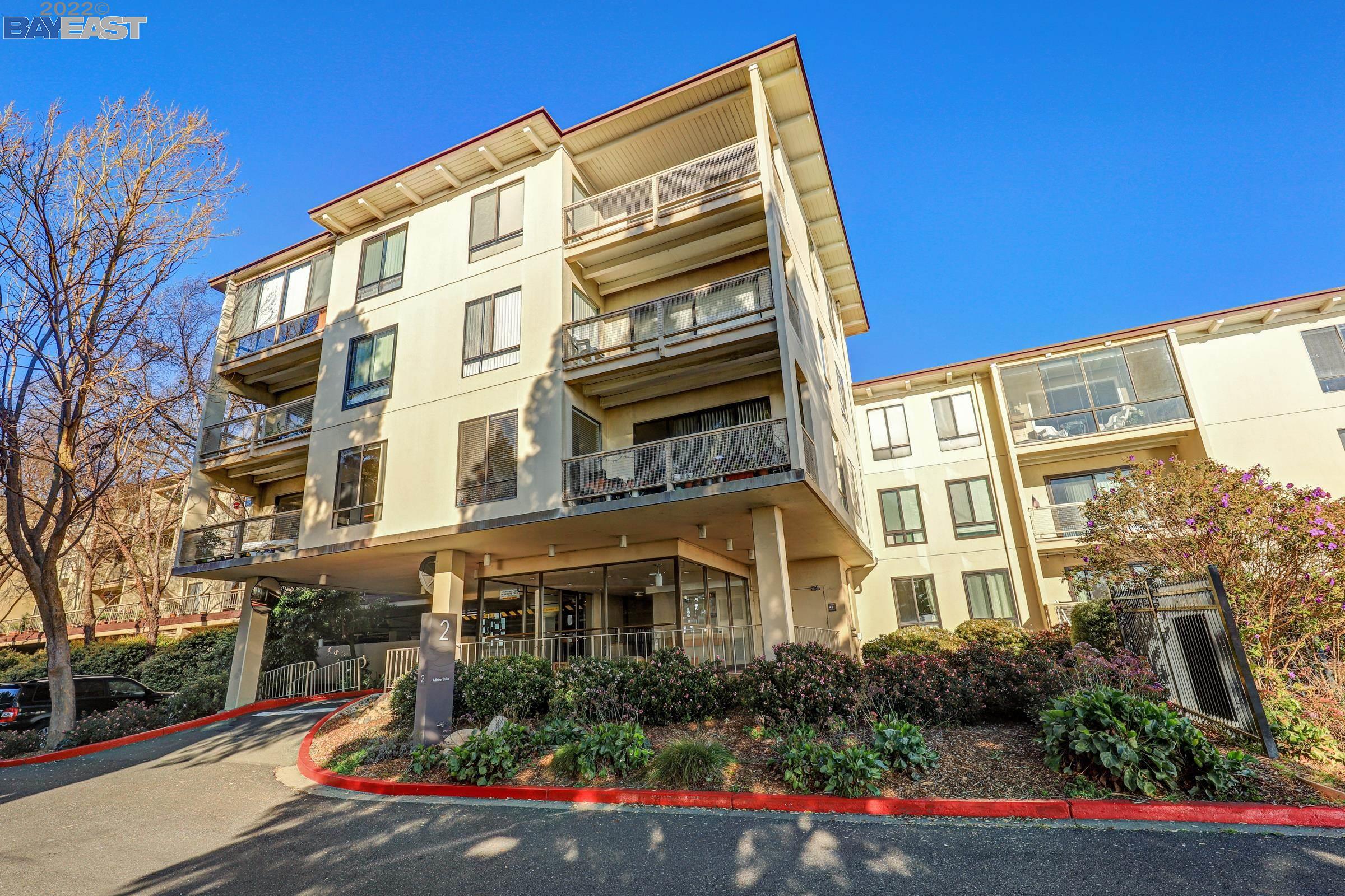 Detail Gallery Image 1 of 1 For 2 Admiral Dr #B279,  Emeryville,  CA 94608 - 1 Beds | 1 Baths