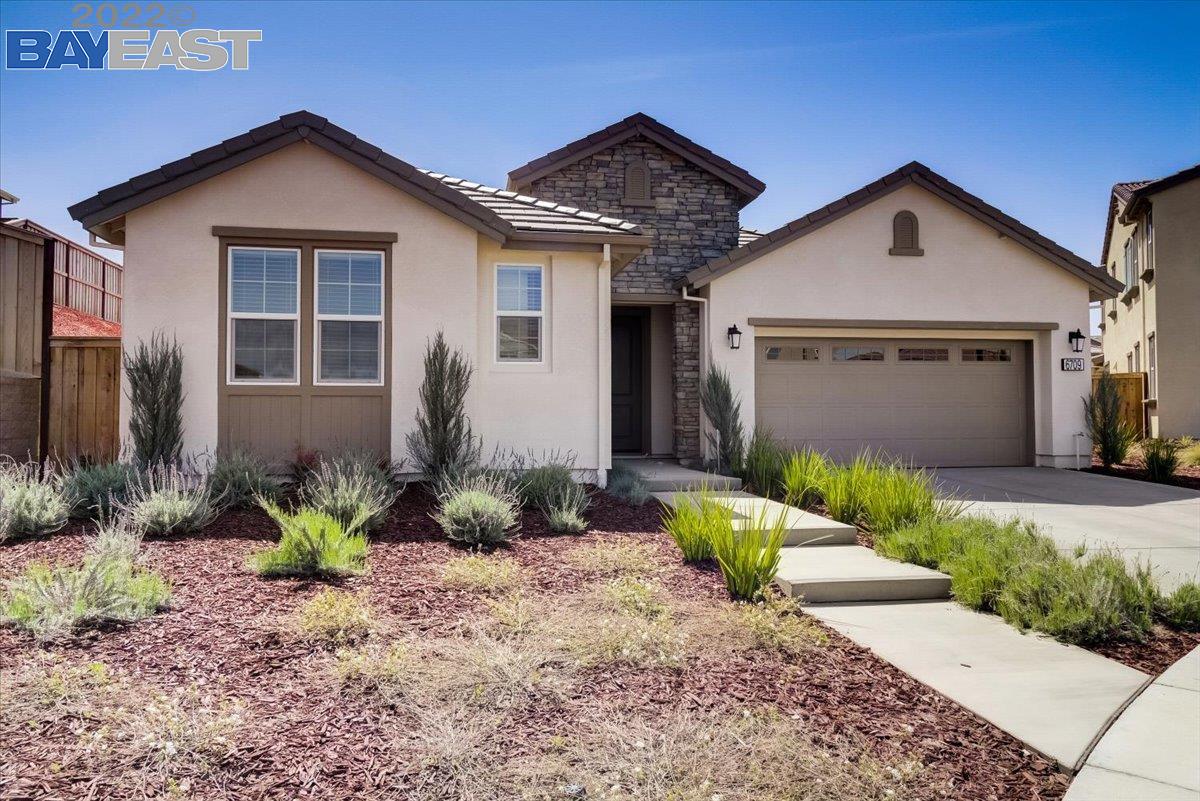 Photo of 6709 Silverleaf Ct in Tracy, CA