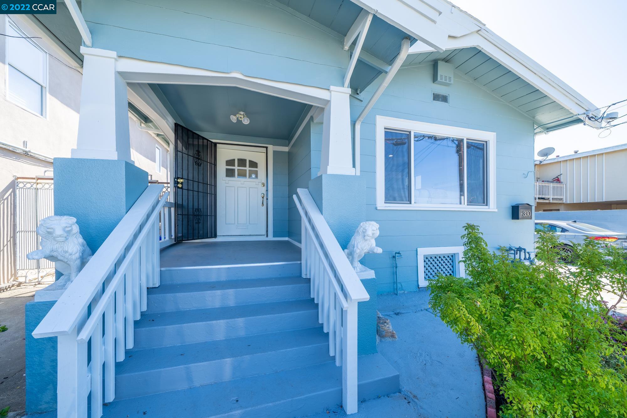 Photo of 330 39th St in Richmond, CA