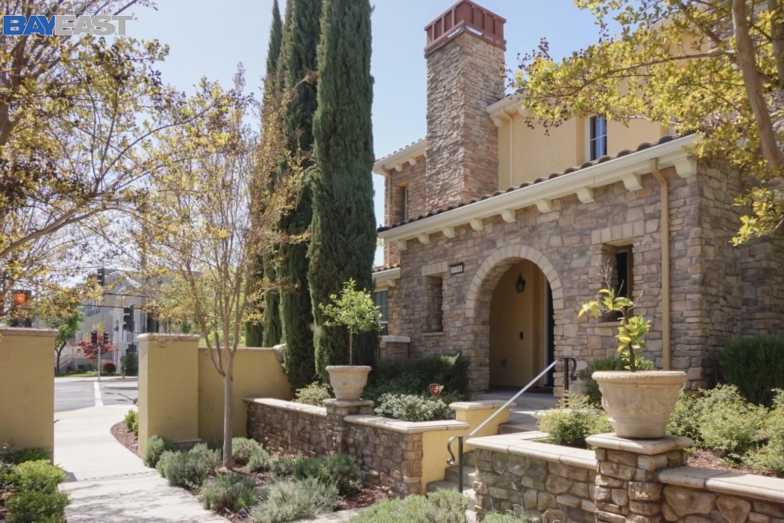 Detail Gallery Image 1 of 1 For 3701 Central Pkwy #16,  Dublin,  CA 94568 - 3 Beds | 2/1 Baths