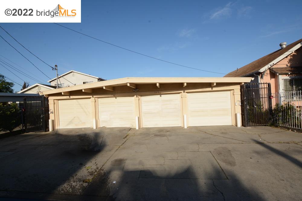 Photo of 561 Harbour Wy in Richmond, CA