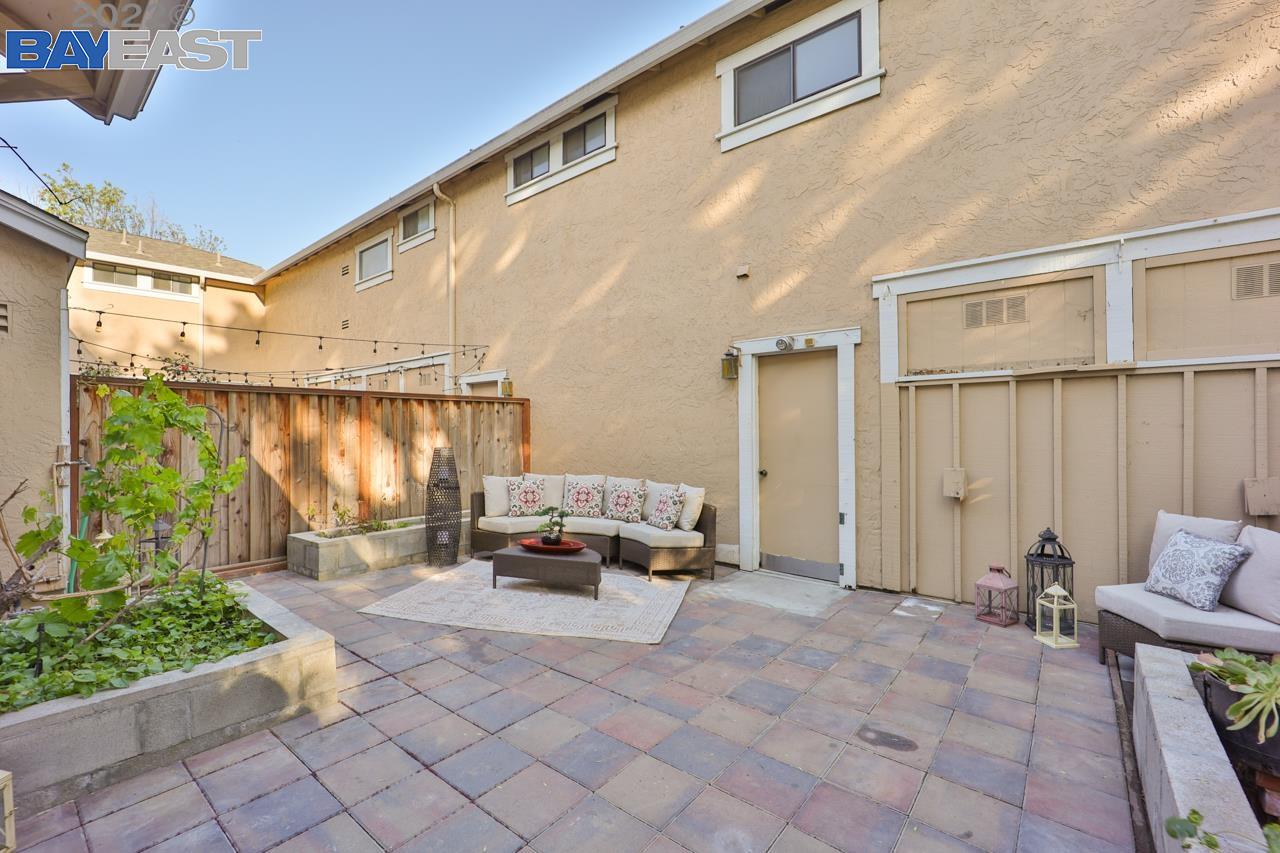 Detail Gallery Image 27 of 37 For 3515 Ivalynn Cir, San Jose,  CA 95132 - 2 Beds | 2/1 Baths