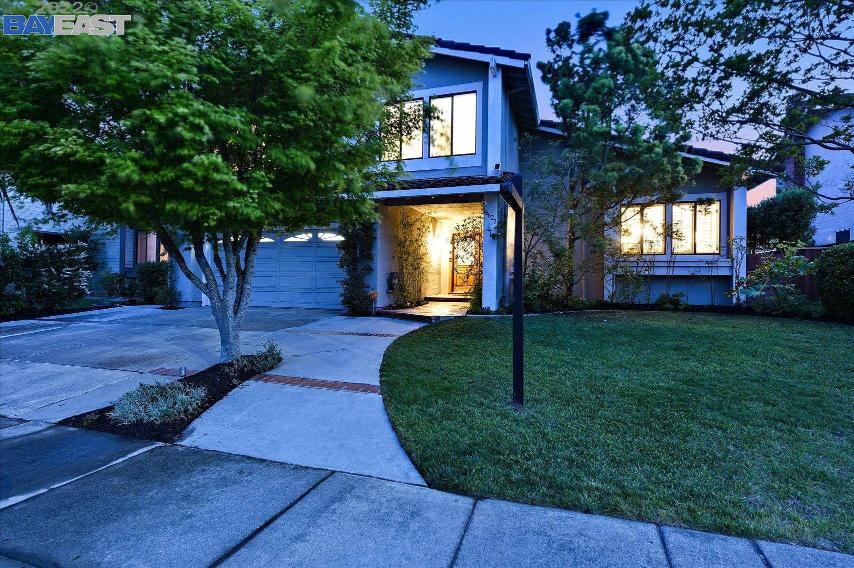 Detail Gallery Image 1 of 1 For 16627 Columbia Dr, Castro Valley,  CA 94552 - 4 Beds | 2/1 Baths