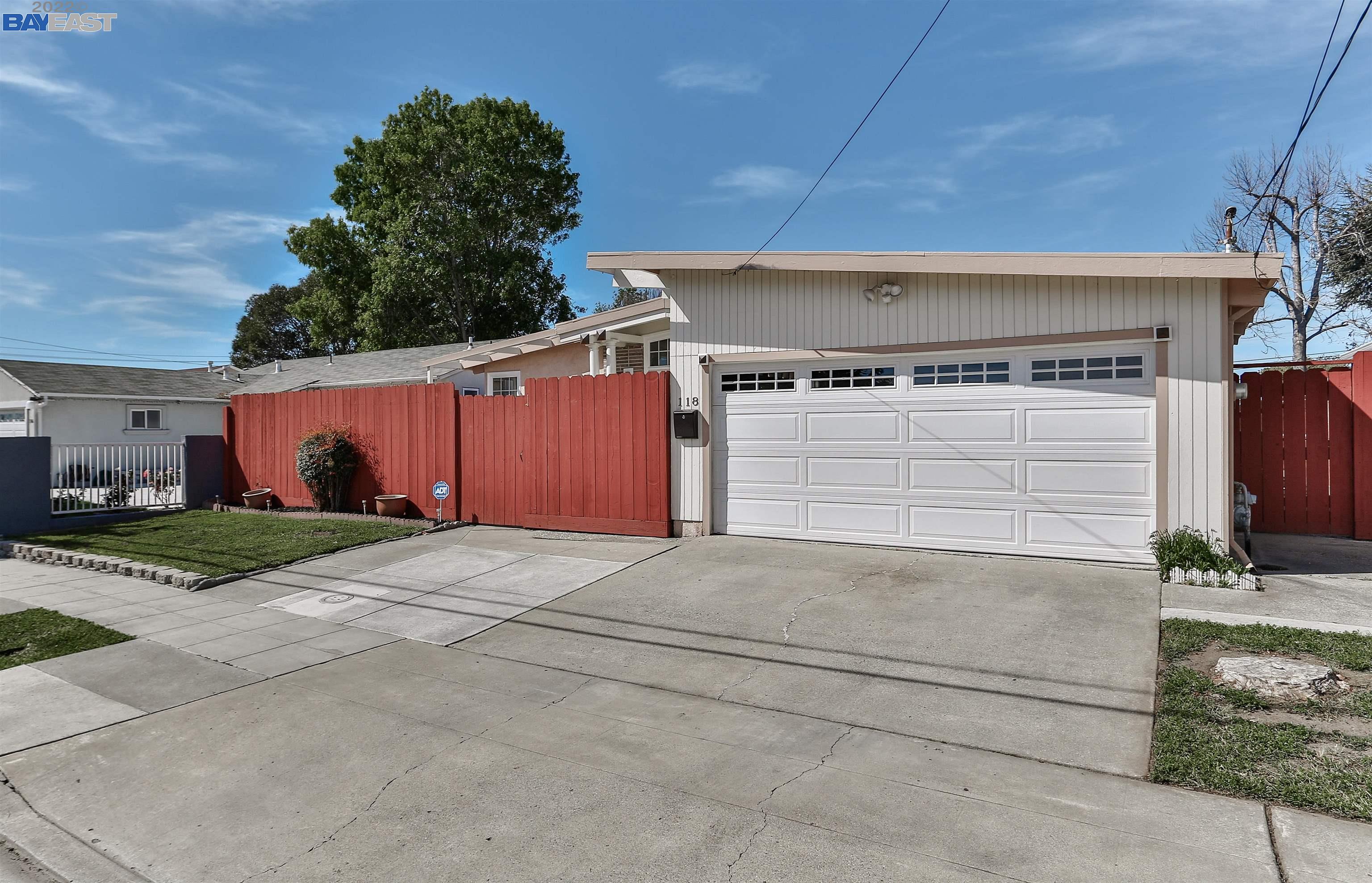 Detail Gallery Image 1 of 1 For 118 Fairway St, Hayward,  CA 94544 - 3 Beds | 2 Baths