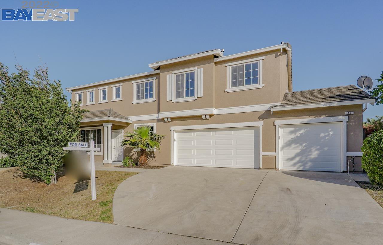 Detail Gallery Image 1 of 1 For 29 Bridlewood Ct, Pittsburg,  CA 94565 - 5 Beds | 3 Baths