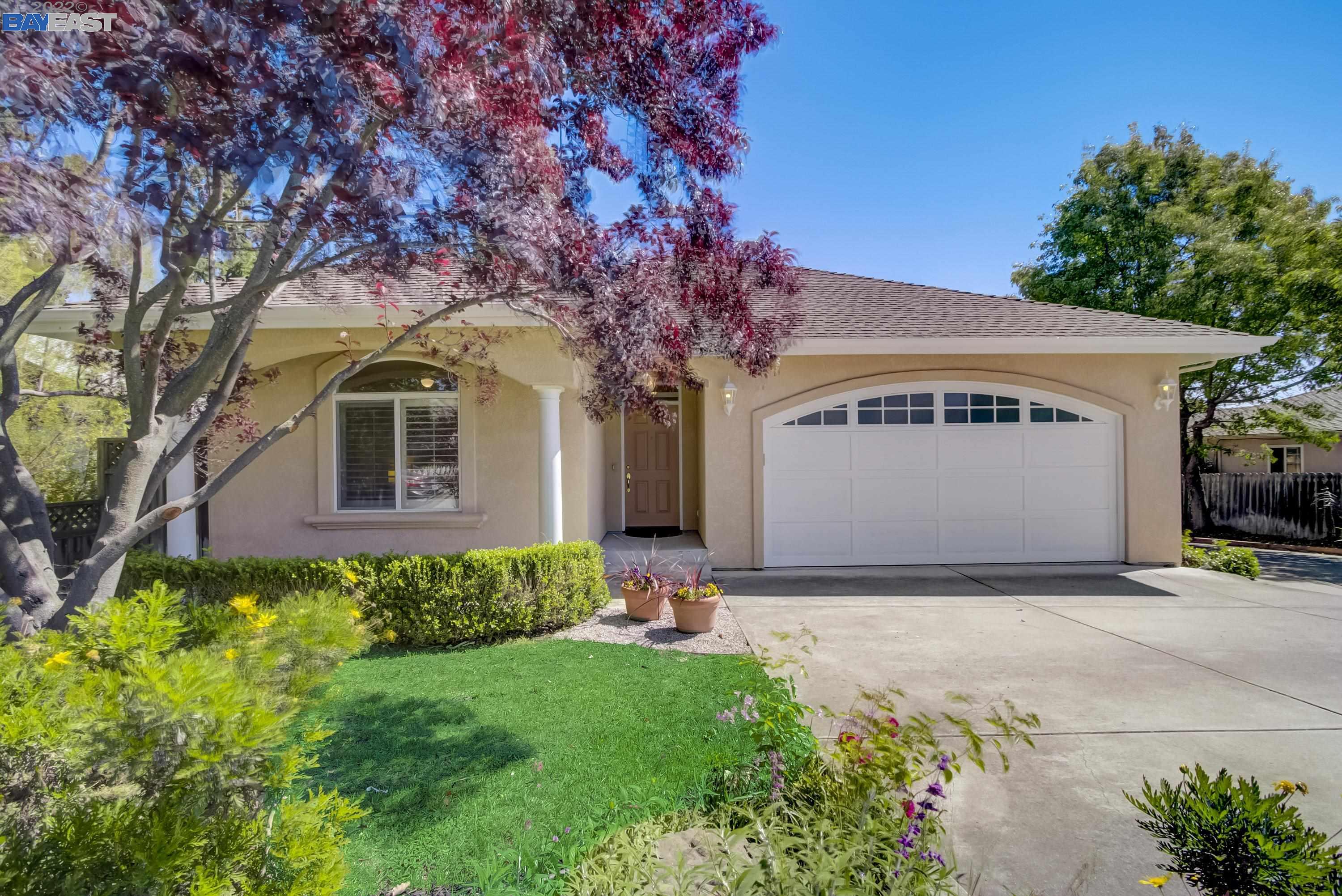 Detail Gallery Image 1 of 1 For 19918 Josh Pl, Castro Valley,  CA 94546 - 3 Beds | 2 Baths