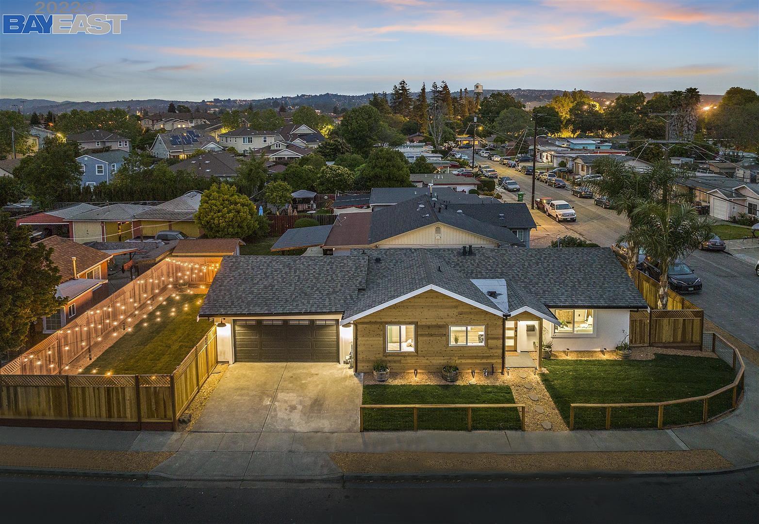Detail Gallery Image 1 of 1 For 22872 Inyo St, Hayward,  CA 94541 - 3 Beds | 2 Baths