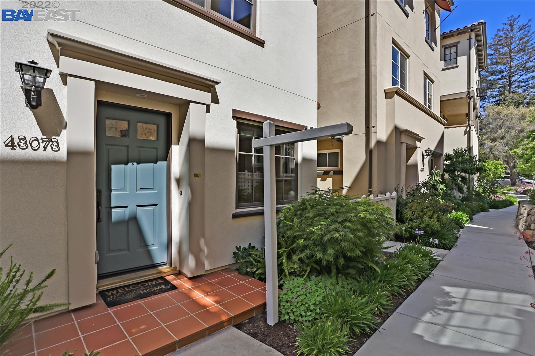 Detail Gallery Image 1 of 1 For 43073 Calle Esperanza, Fremont,  CA 94539 - 3 Beds | 3/1 Baths