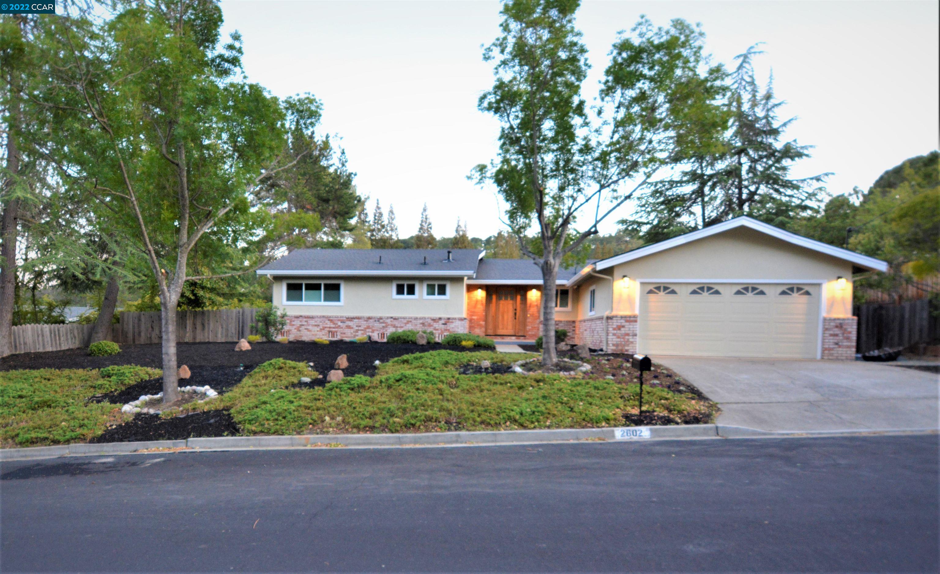 Detail Gallery Image 1 of 1 For 2602 Pebble Beach Loop, Lafayette,  CA 94549 - 4 Beds | 2 Baths