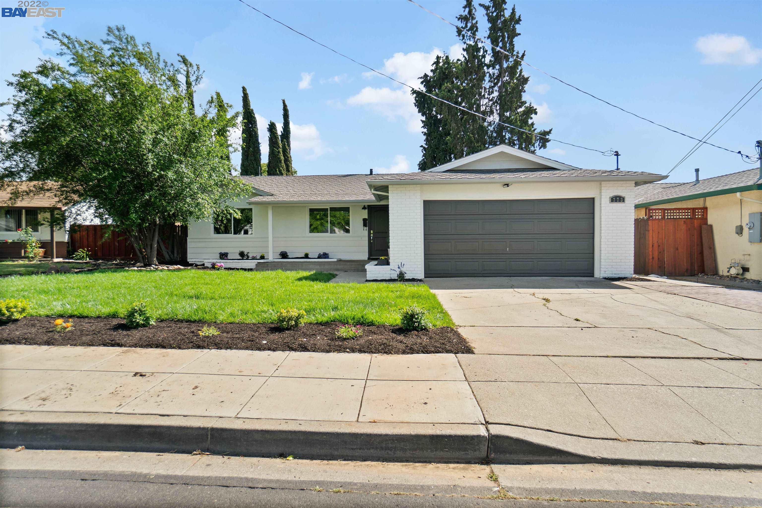 Detail Gallery Image 1 of 1 For 773 Los Alamos Ave, Livermore,  CA 94550 - 4 Beds | 2 Baths