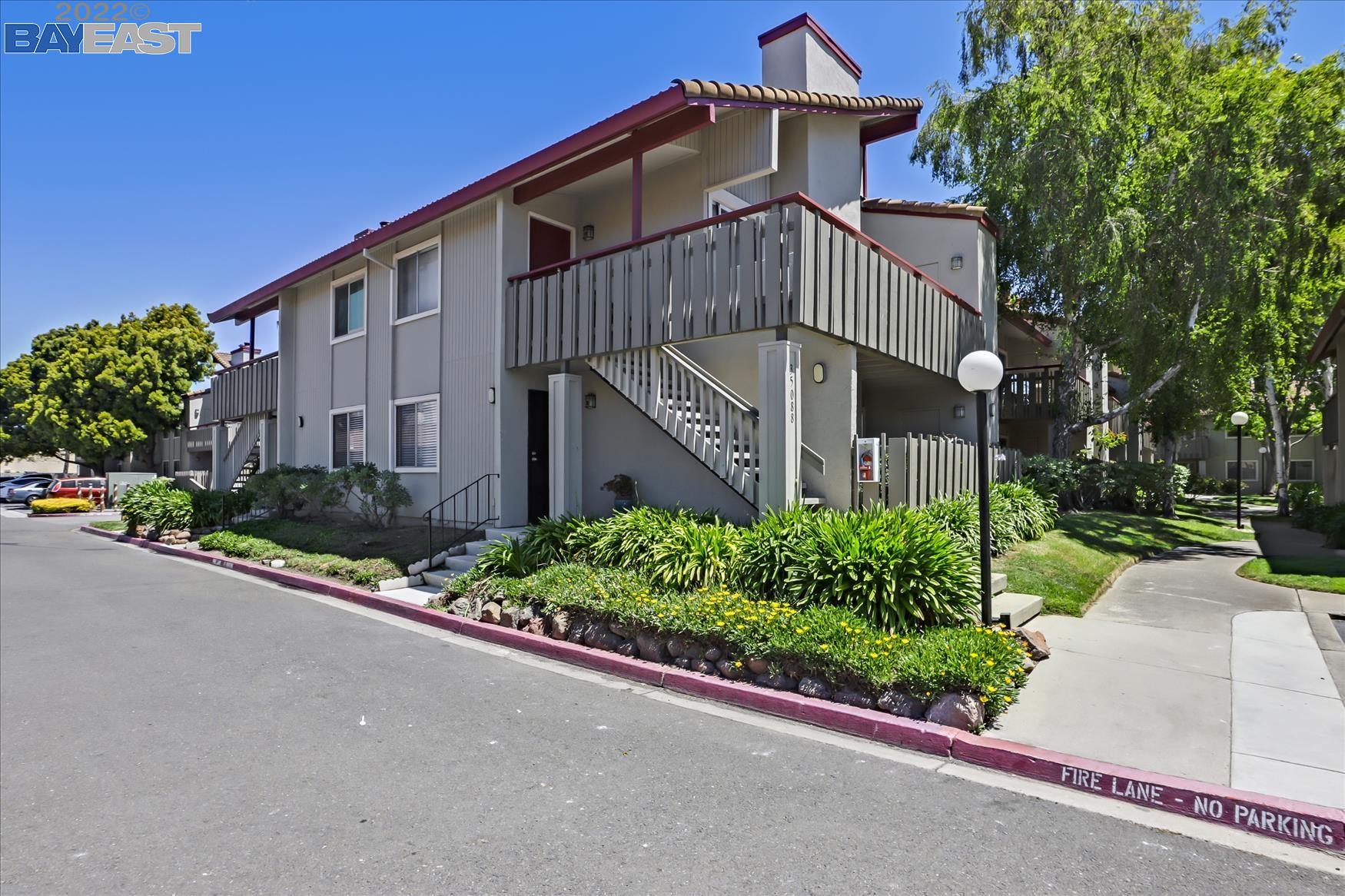 Detail Gallery Image 1 of 1 For 35088 Lido Blvd #B,  Newark,  CA 94560 - 2 Beds | 2 Baths