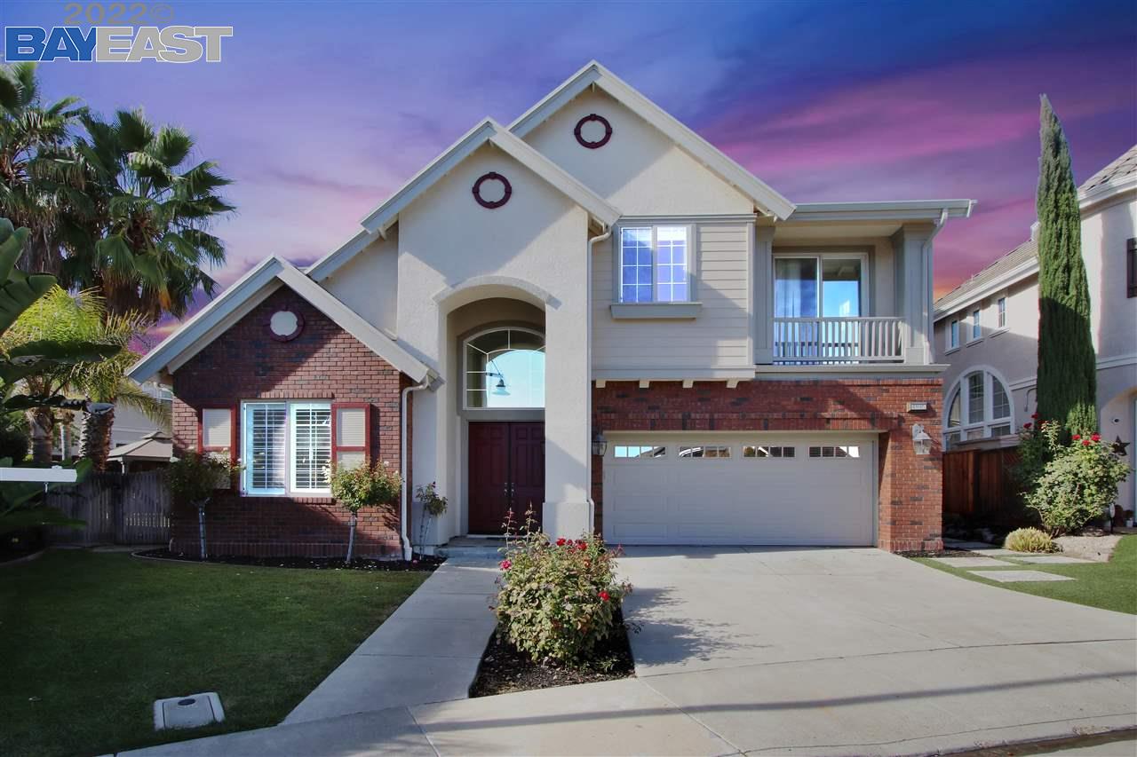 Detail Gallery Image 1 of 1 For 4895 Landmark Way, Dublin,  CA 94568 - 5 Beds | 3 Baths