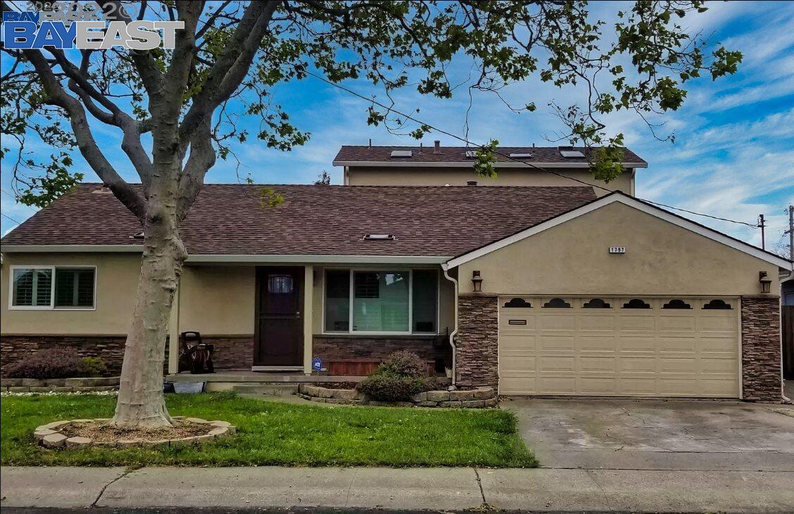 Detail Gallery Image 1 of 1 For 1797 via Carreta, San Lorenzo,  CA 94580 - 4 Beds | 3 Baths