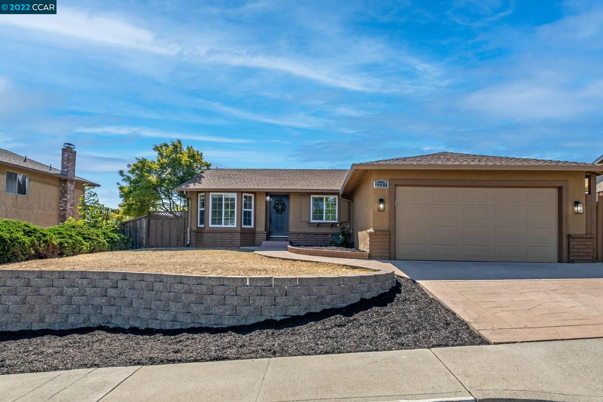 Detail Gallery Image 1 of 1 For 2225 Serrano Way, Pittsburg,  CA 94565 - 3 Beds | 2 Baths
