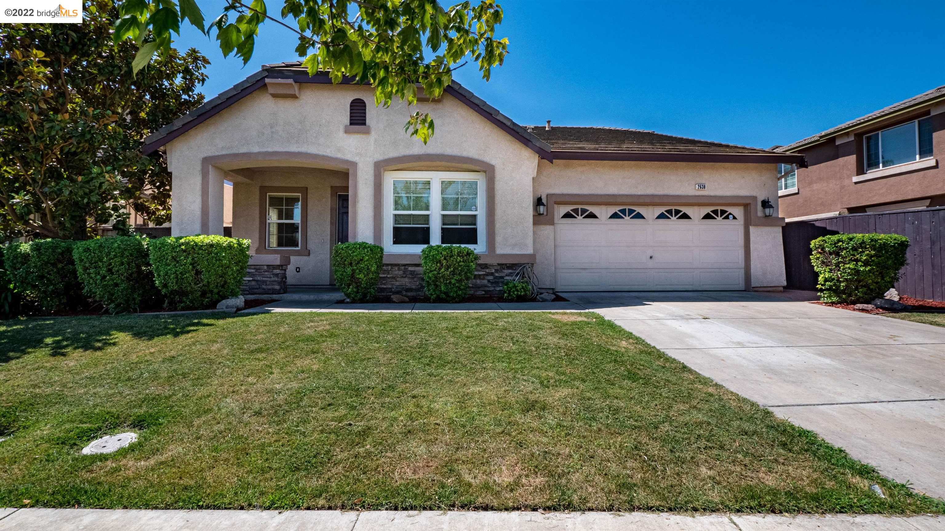 Detail Gallery Image 1 of 33 For 2638 Breaker Way, Stockton,  CA 95209 - 4 Beds | 2 Baths