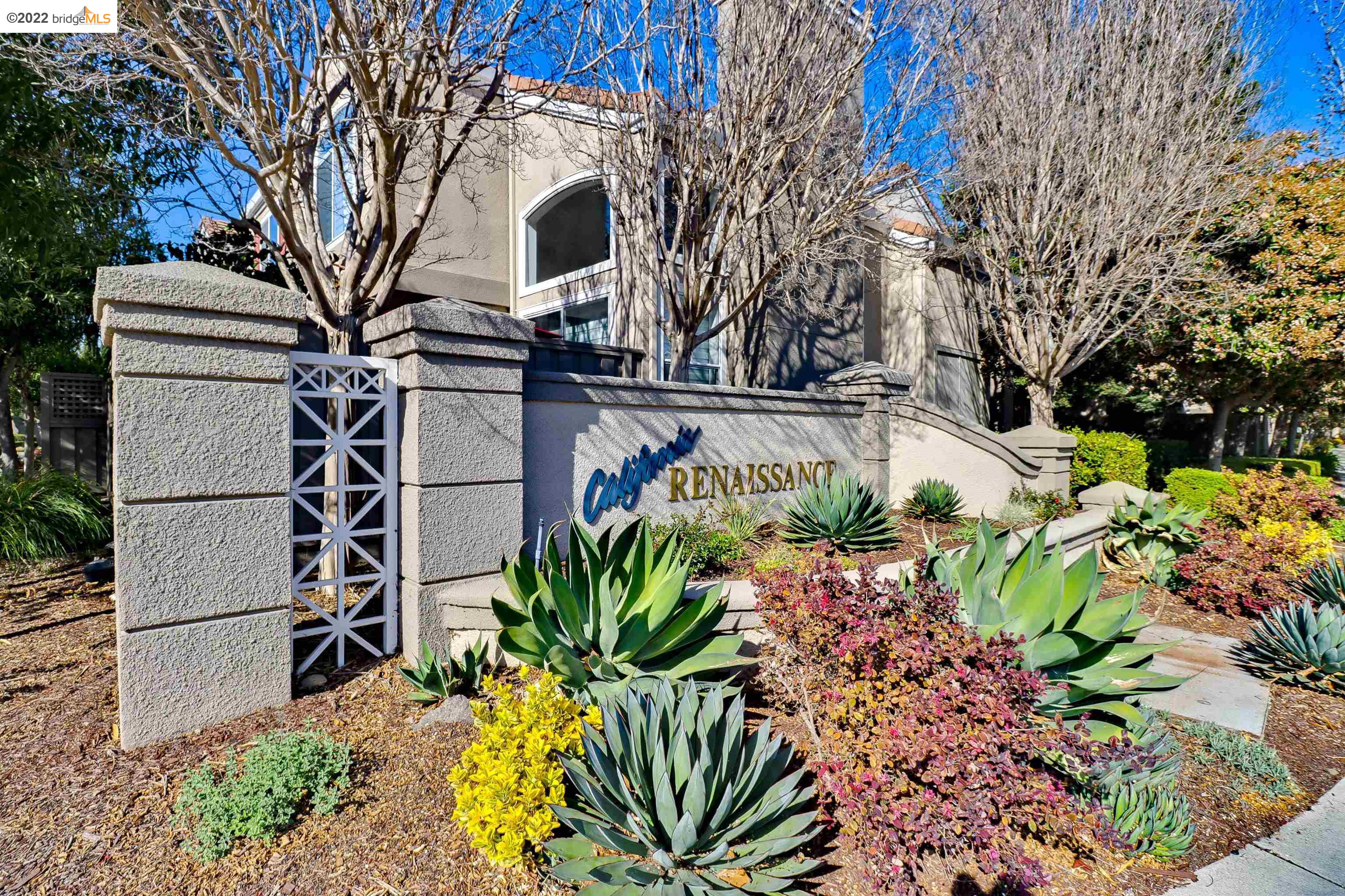 Detail Gallery Image 2 of 21 For 4141 Boneso Cir, San Jose,  CA 95134 - 3 Beds | 2/1 Baths