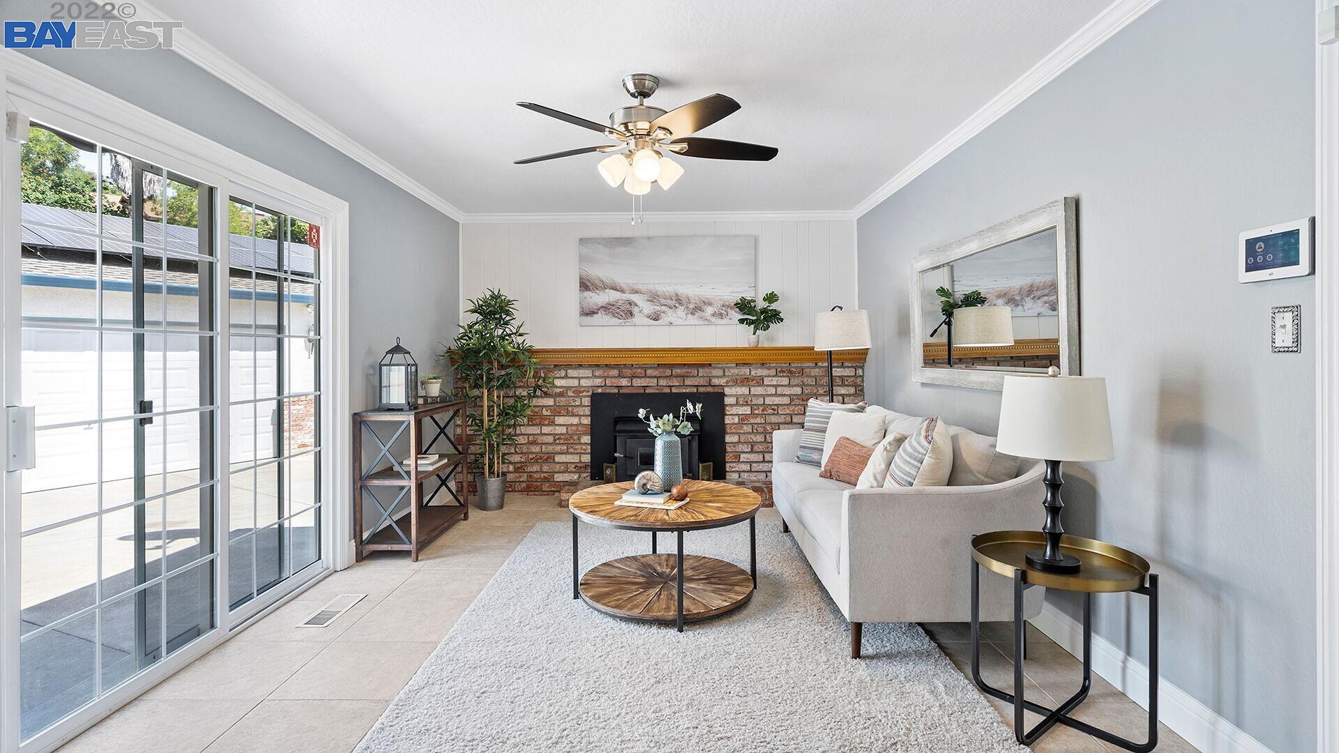 1112 Granada Ct