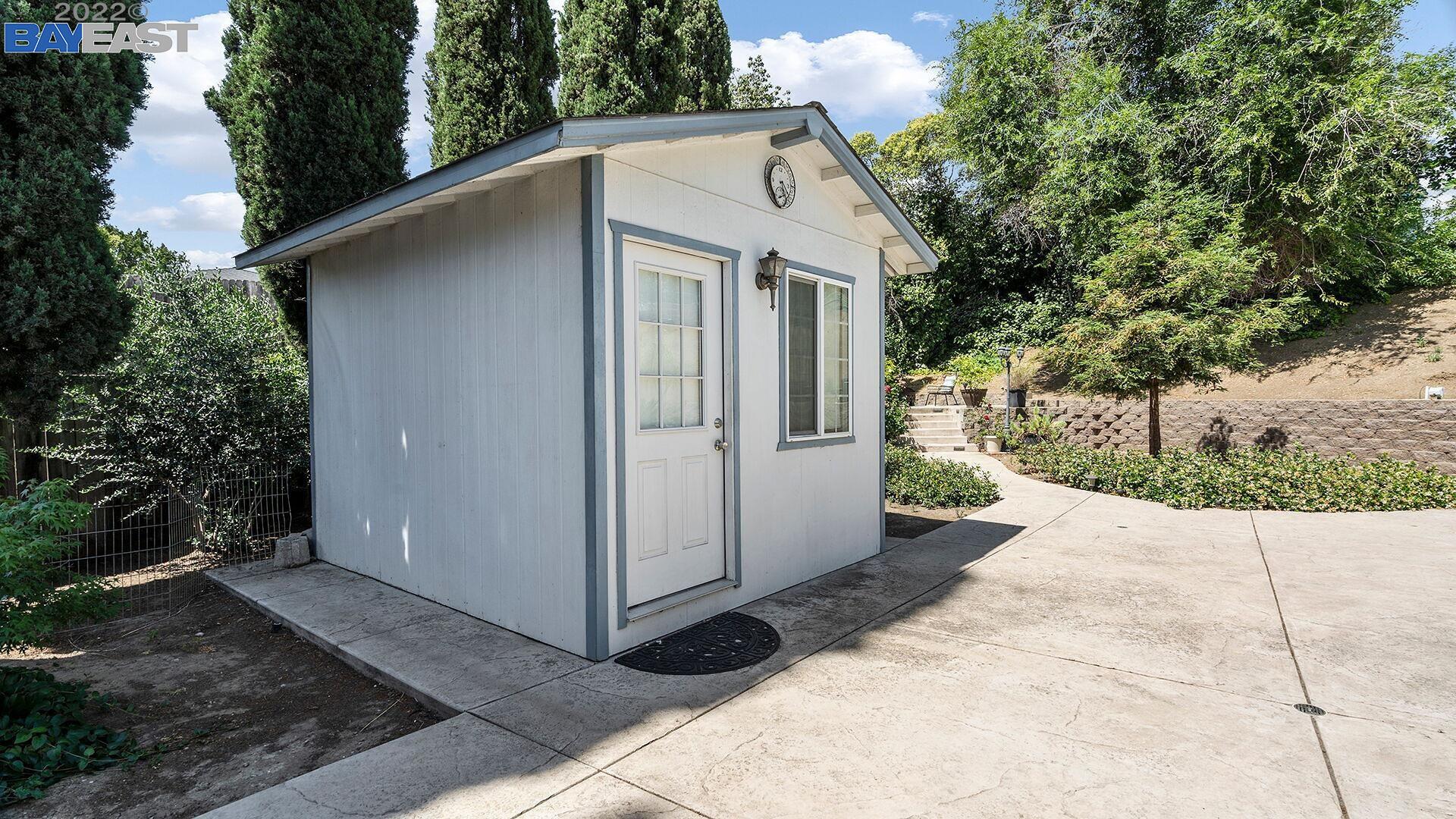 1112 Granada Ct
