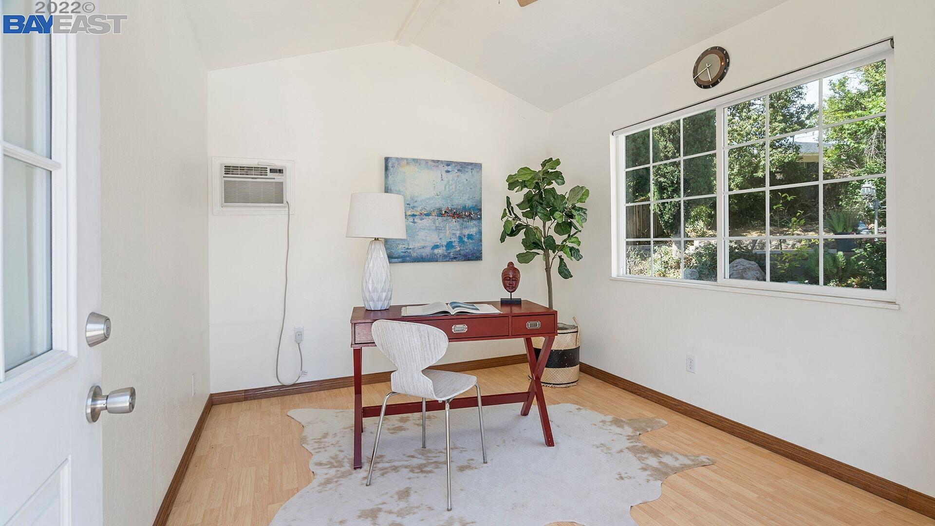 1112 Granada Ct