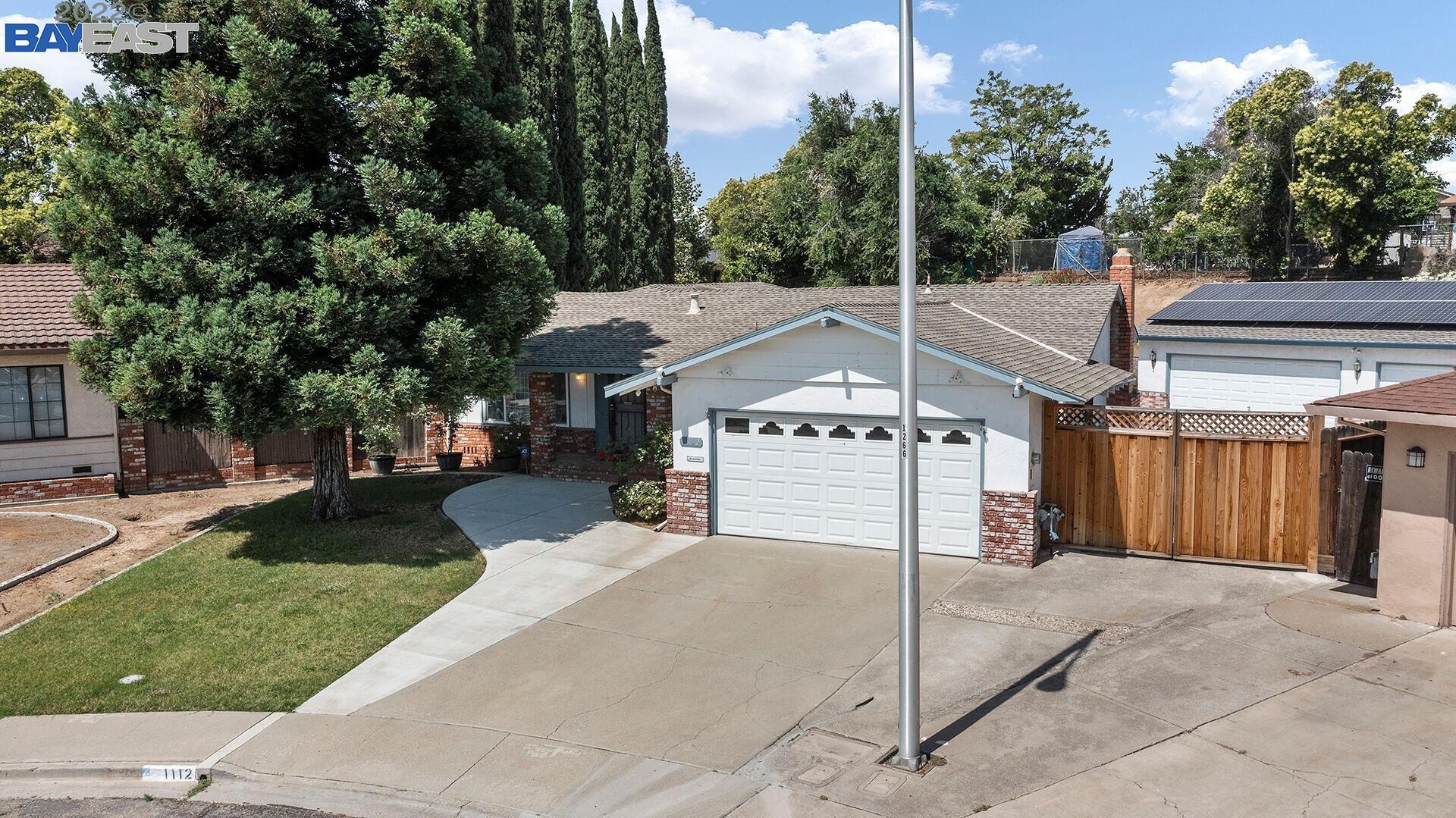 1112 Granada Ct