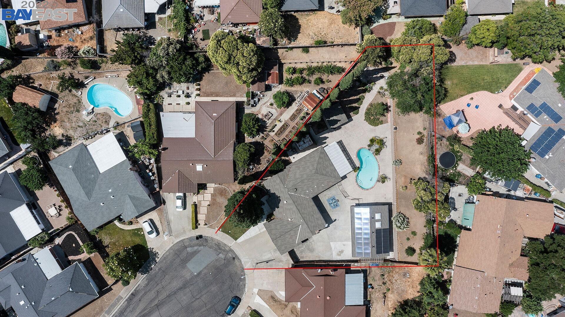 1112 Granada Ct