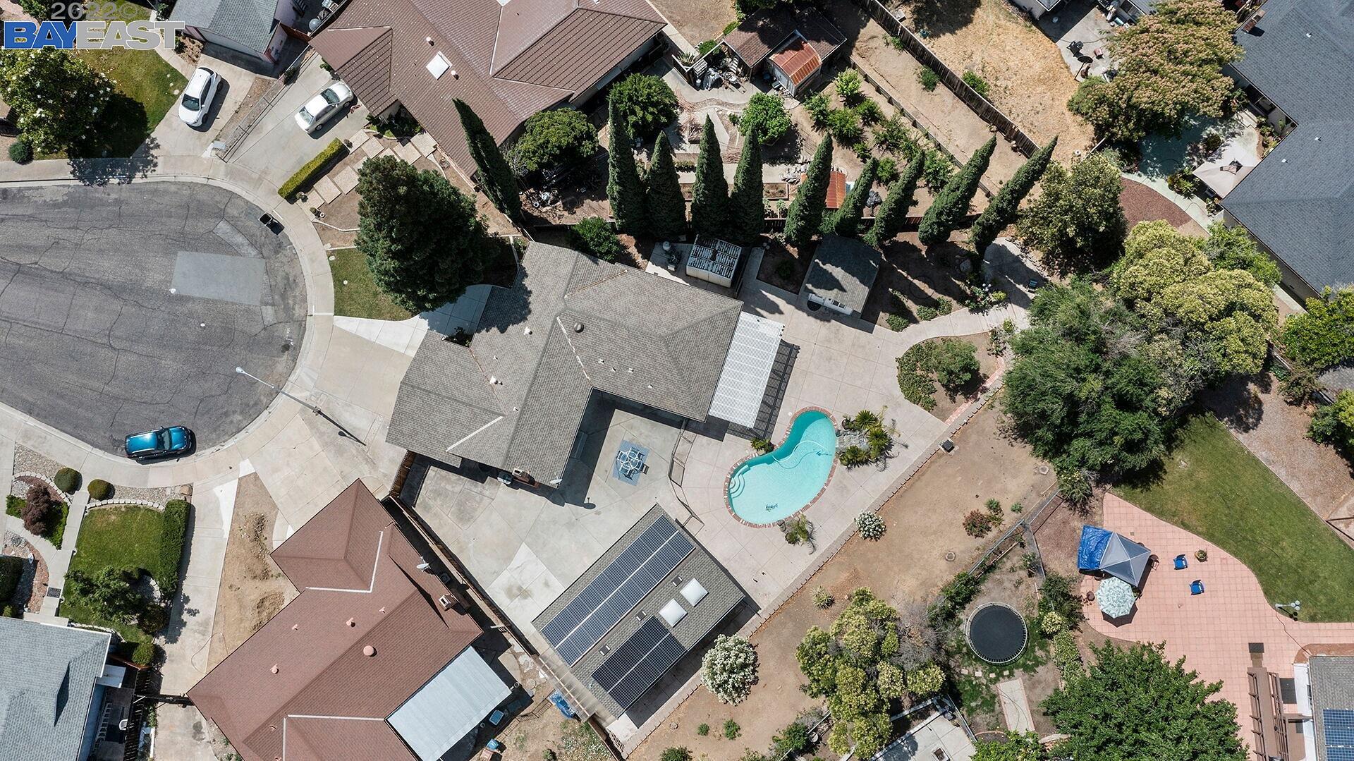 1112 Granada Ct
