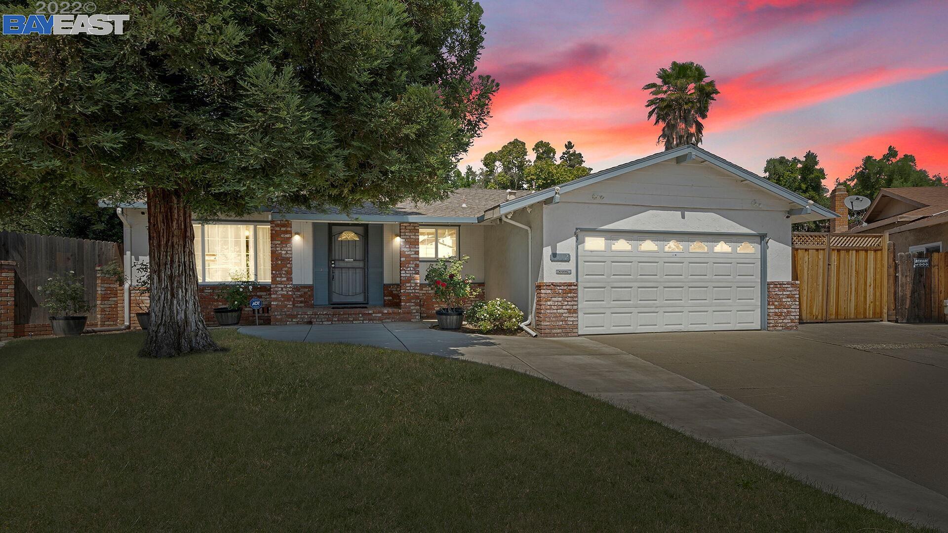 1112 Granada Ct