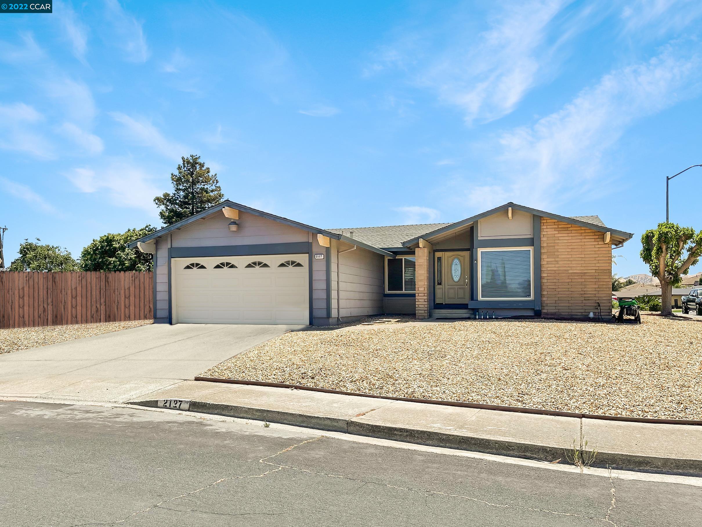 Detail Gallery Image 1 of 1 For 2127 Citrus Ct, Pittsburg,  CA 94565 - 3 Beds | 2 Baths