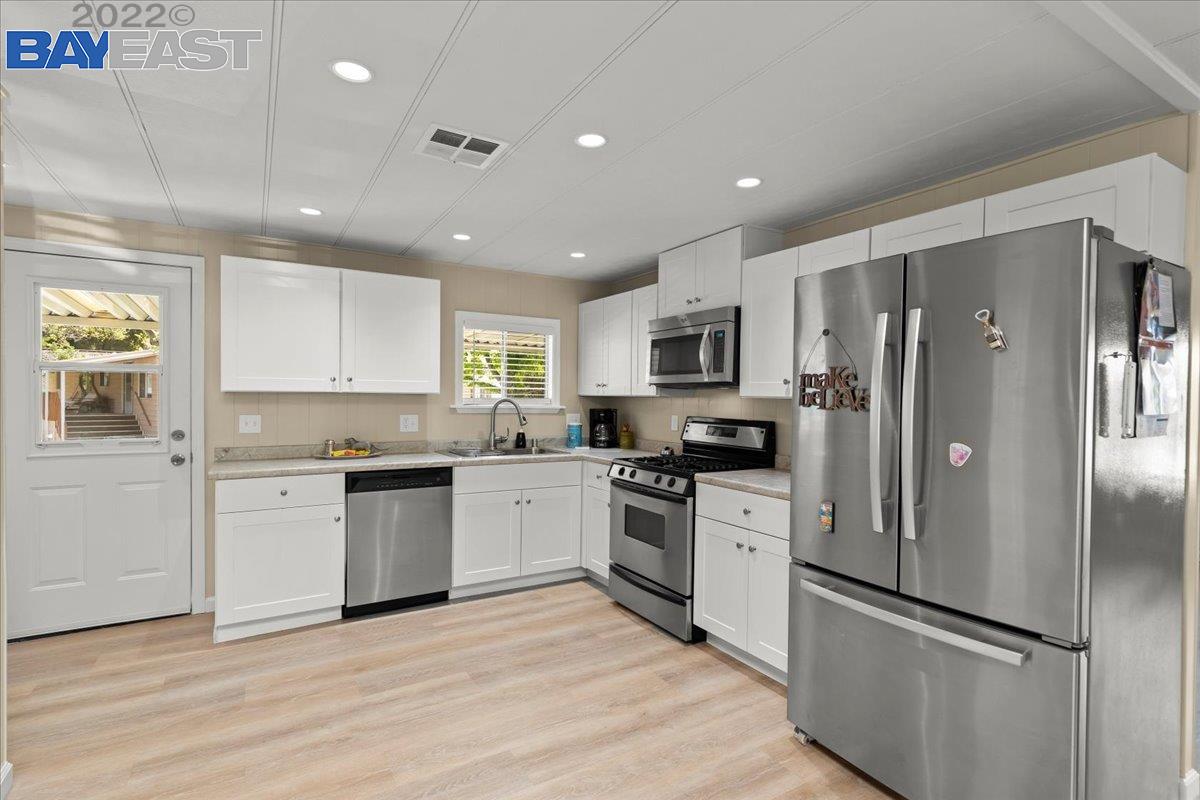 Detail Gallery Image 1 of 1 For 711 Old Canyon Rd #153,  Fremont,  CA 94536 - 2 Beds | 2 Baths