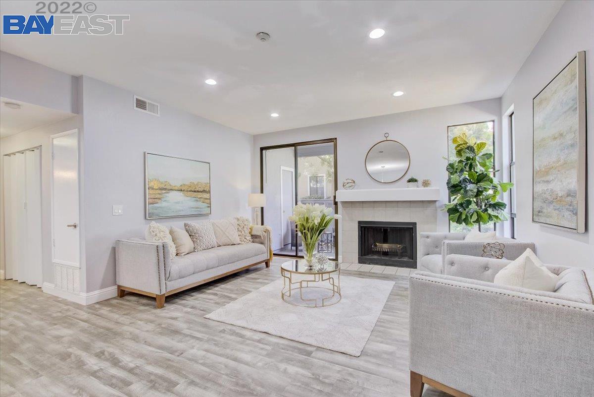 Detail Gallery Image 1 of 1 For 6492 Buena Vista Dr a,  Newark,  CA 94560 - 2 Beds | 2 Baths