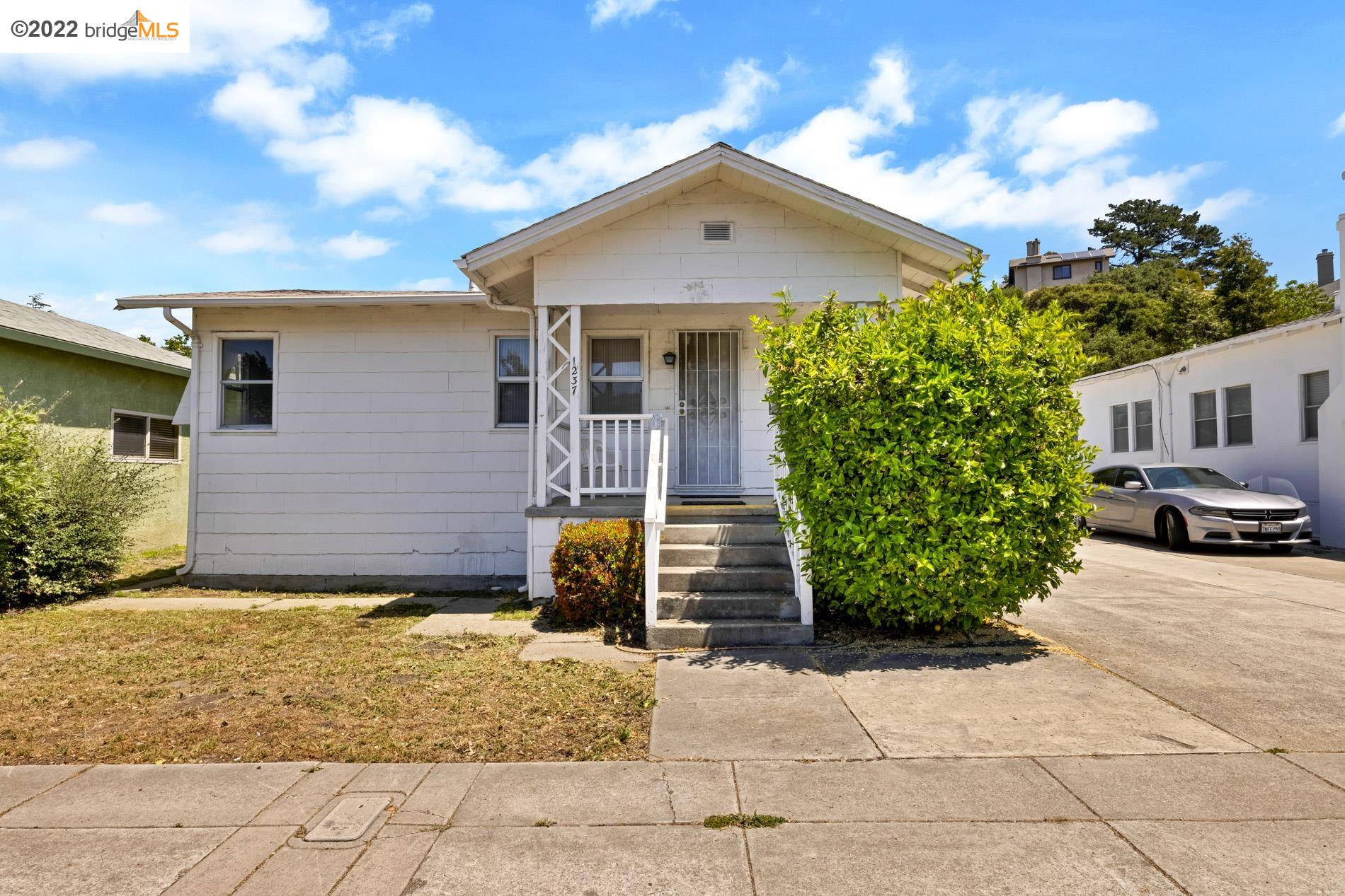 1237 Pinole Valley Rd., Pinole, CA 945641348 2 Beds 1 Baths (Sold