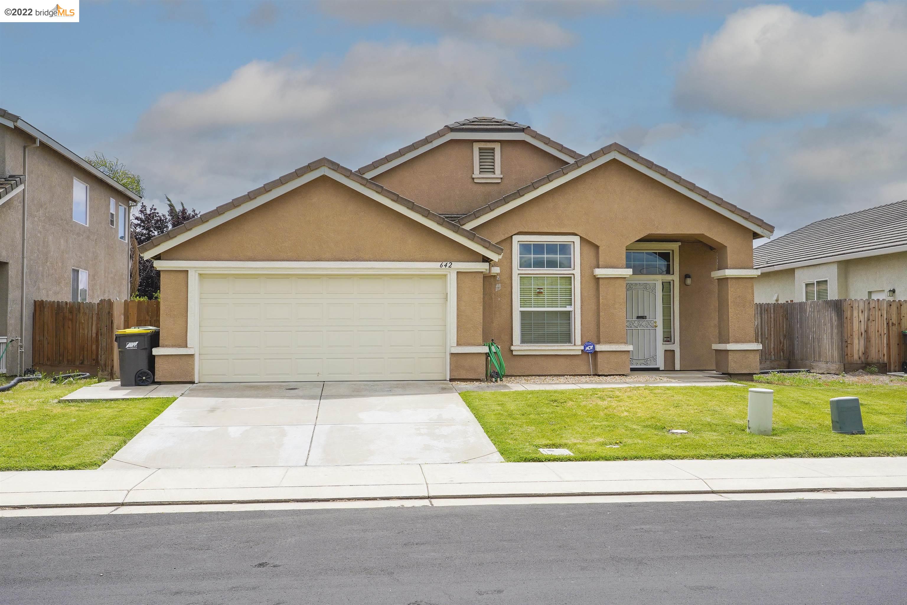 Detail Gallery Image 1 of 1 For 642 Brittanyann Lane, Stockton,  CA 95206 - 3 Beds | 2 Baths