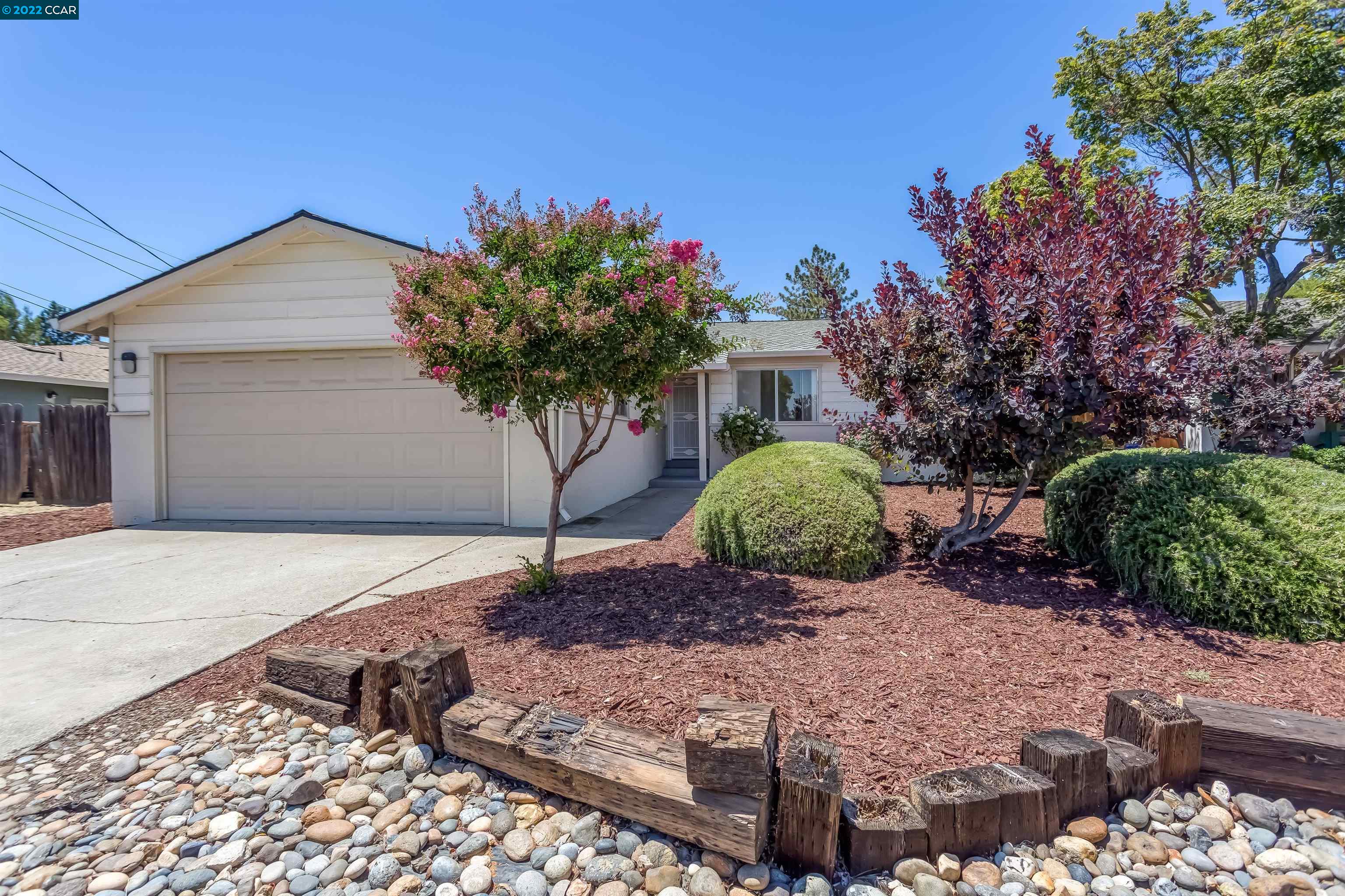 Detail Gallery Image 1 of 1 For 3598 Cranbrook Way, Concord,  CA 94520 - 4 Beds | 2 Baths