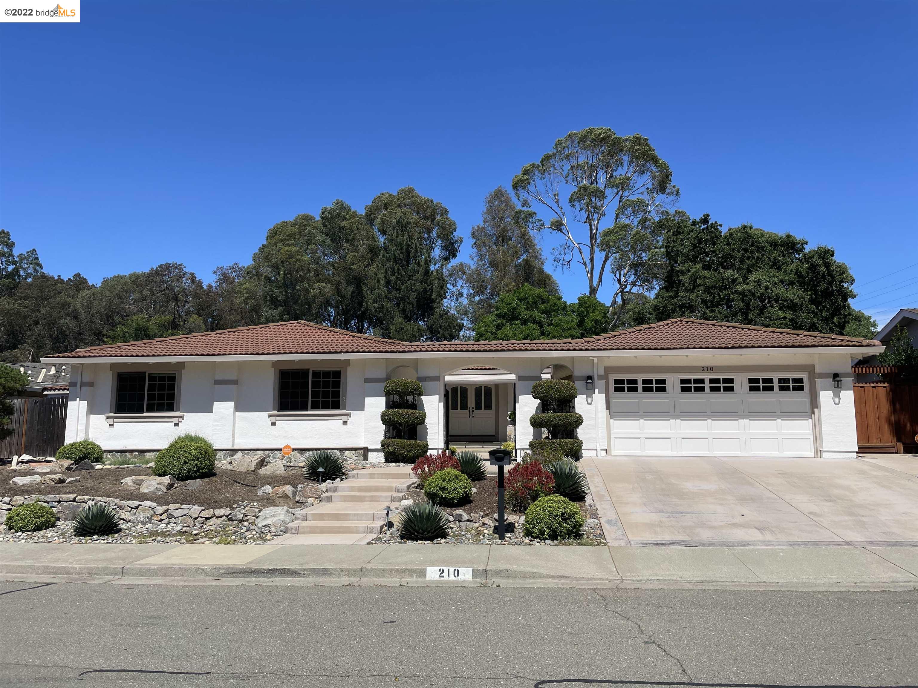 Detail Gallery Image 1 of 1 For 210 Firestone Dr, Walnut Creek,  CA 94598 - 4 Beds | 2/1 Baths